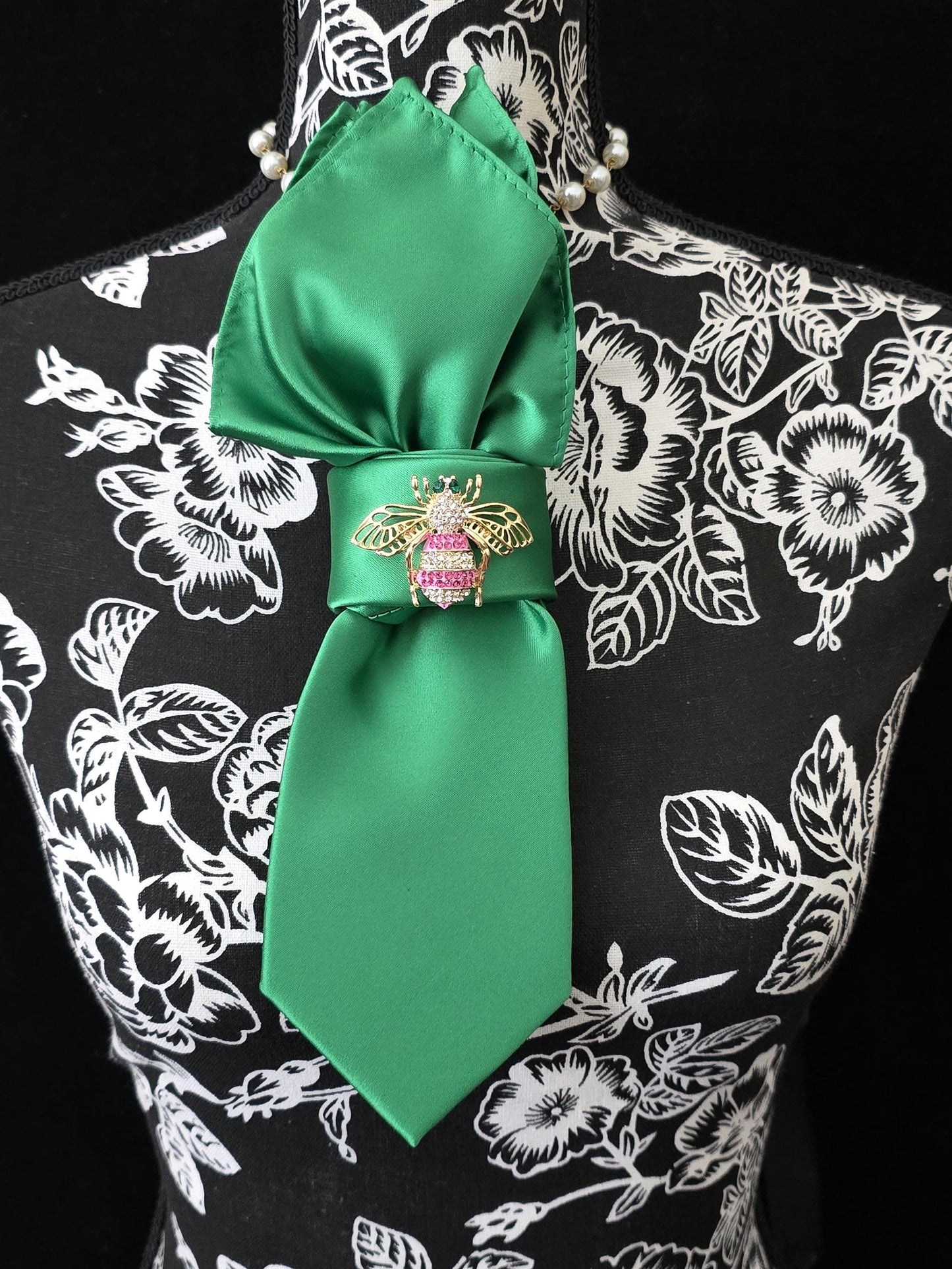 Lady Ties, Women Tie, Neck Tie Necklace, Pearl Necklace, Necktie for women, ladies tie, Elegant women's necktie, AKA Necklace, Pink and Green Necktie, Alpha Kappa Alpha Sorority Jewelry