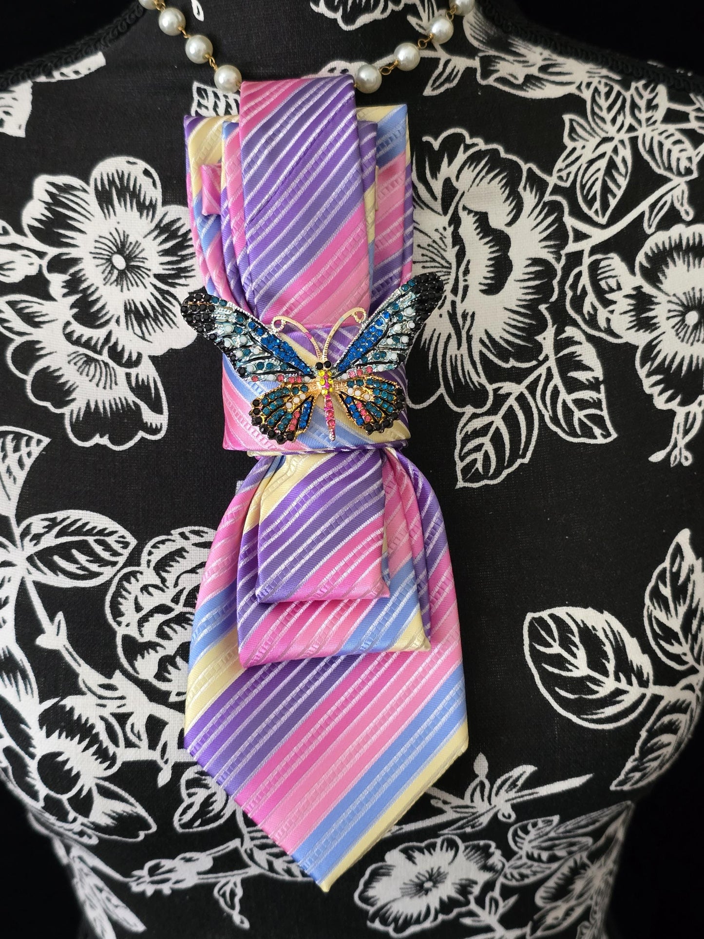 Simple Purple and Pink Stripe Women's Tie- Butterfly Brooch Necklace - Brooch Necktie - Stylish Neckwear For Women