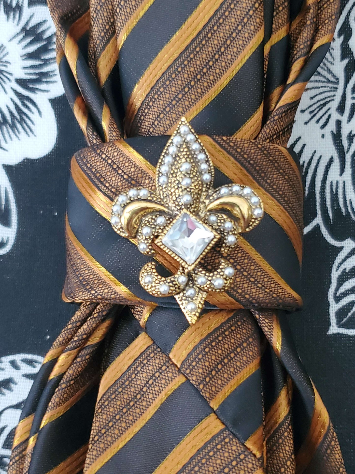 Simply Elegant Black and Gold Stripe Women's Necktie Necklace