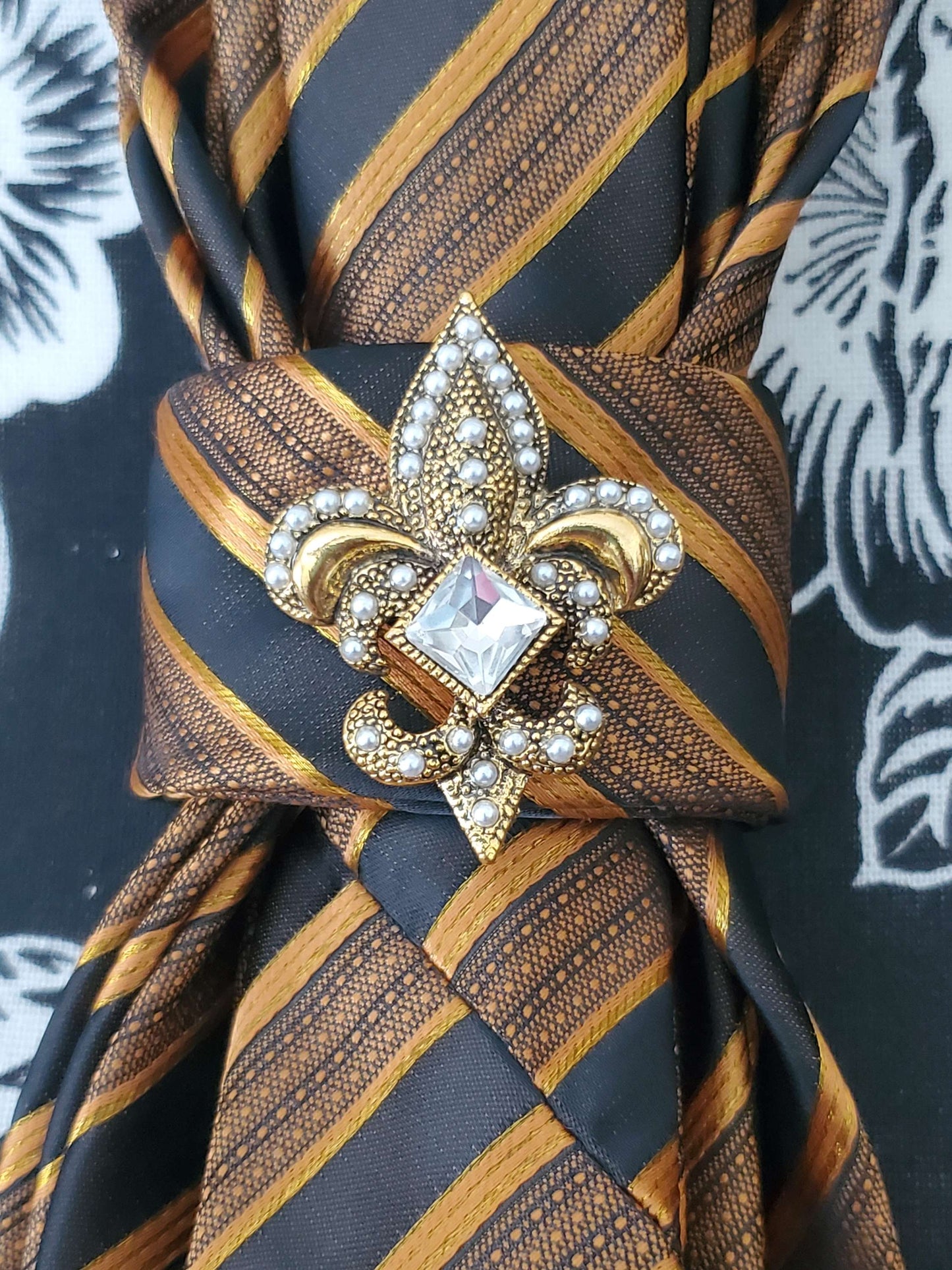 Simply Elegant Black and Gold Stripe Women's Necktie Necklace