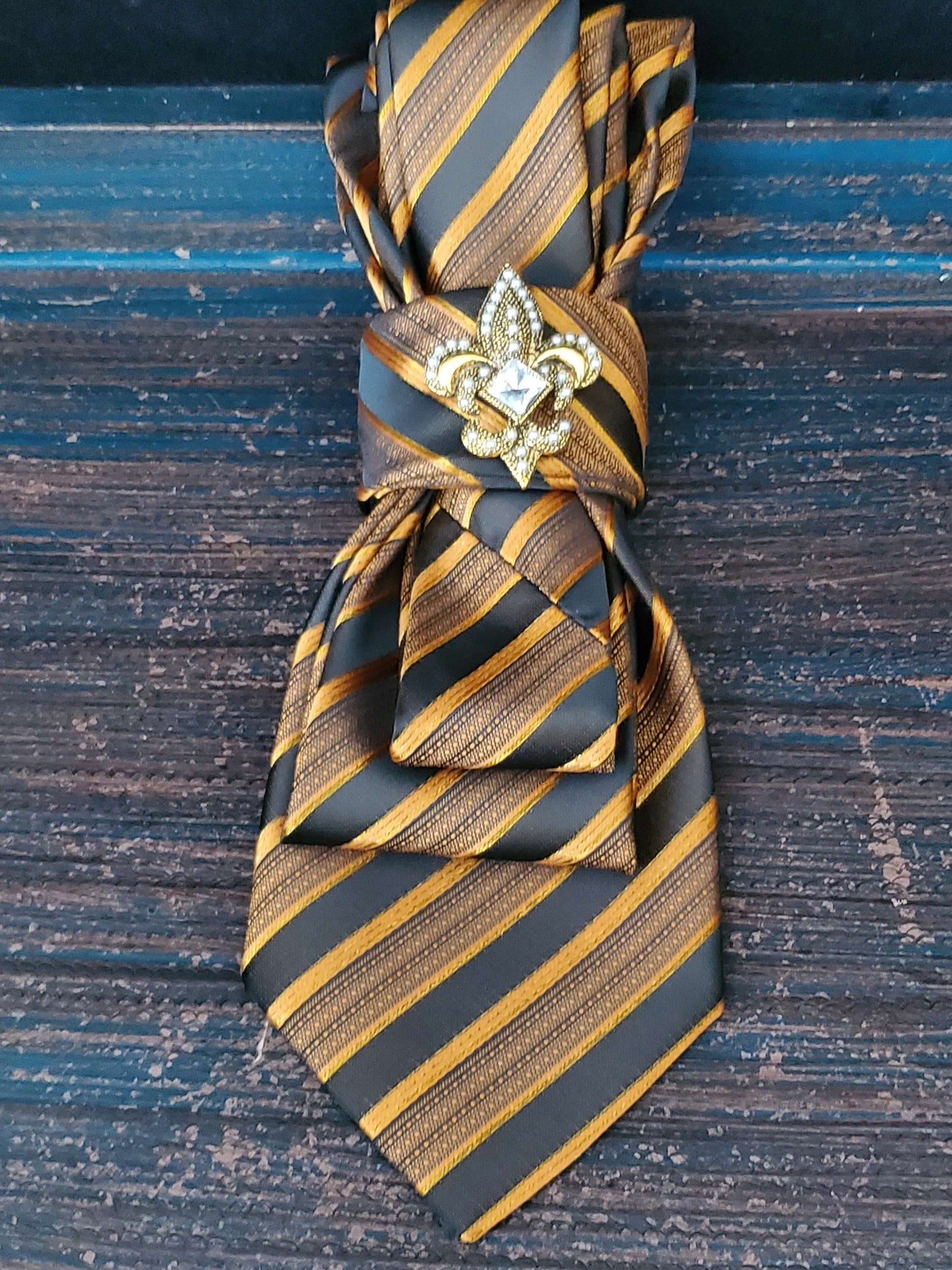 Simply Elegant Black and Gold Stripe Women's Necktie Necklace