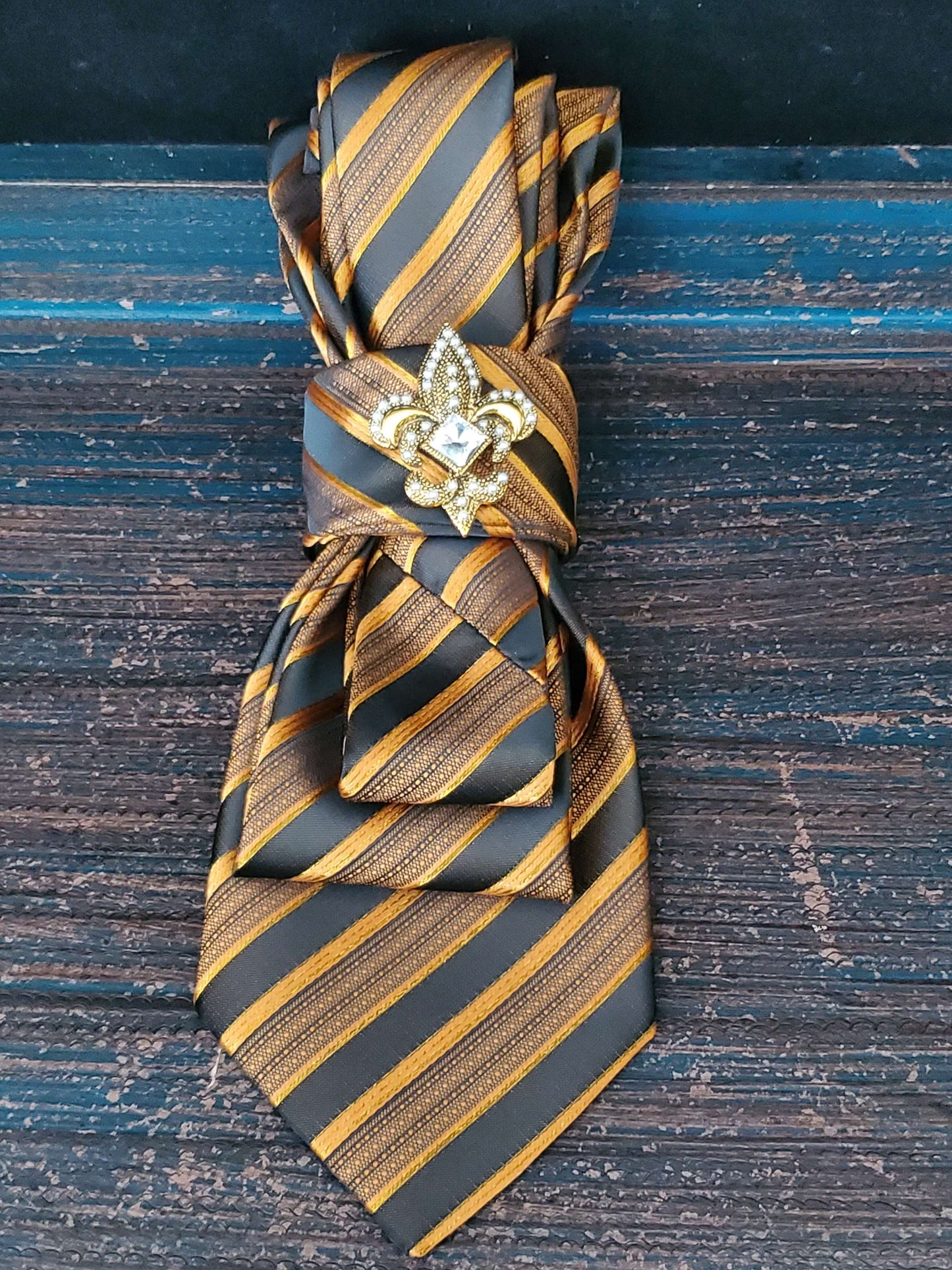 Simply Elegant Black and Gold Stripe Women's Necktie Necklace