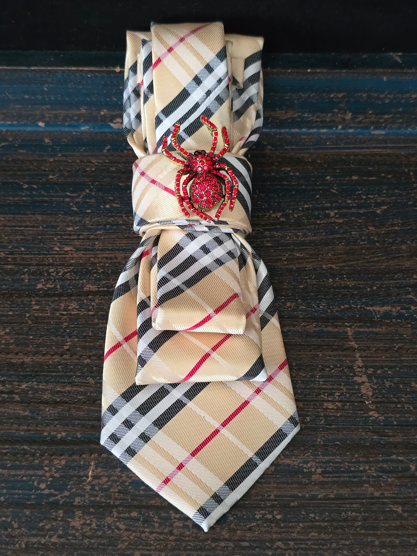 Spider Brooch Necklace- Gold Plaid Women's Necktie Necklace