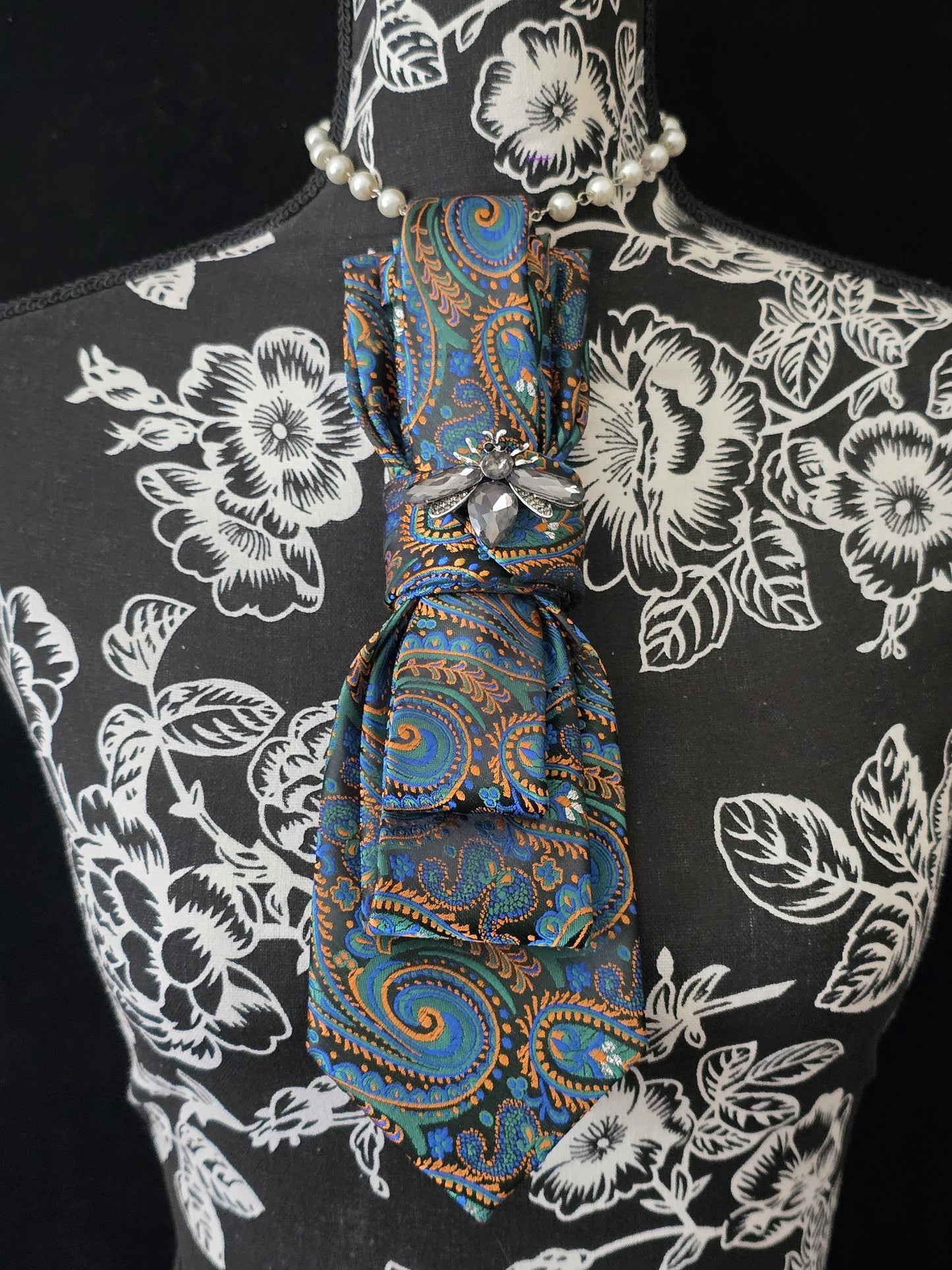 Green and Black Paisley Women's Tie- Butterfly Brooch Necklace - Handcrafted Statement Jewelry - Brooch Necktie -Stylish Neckwear For Women