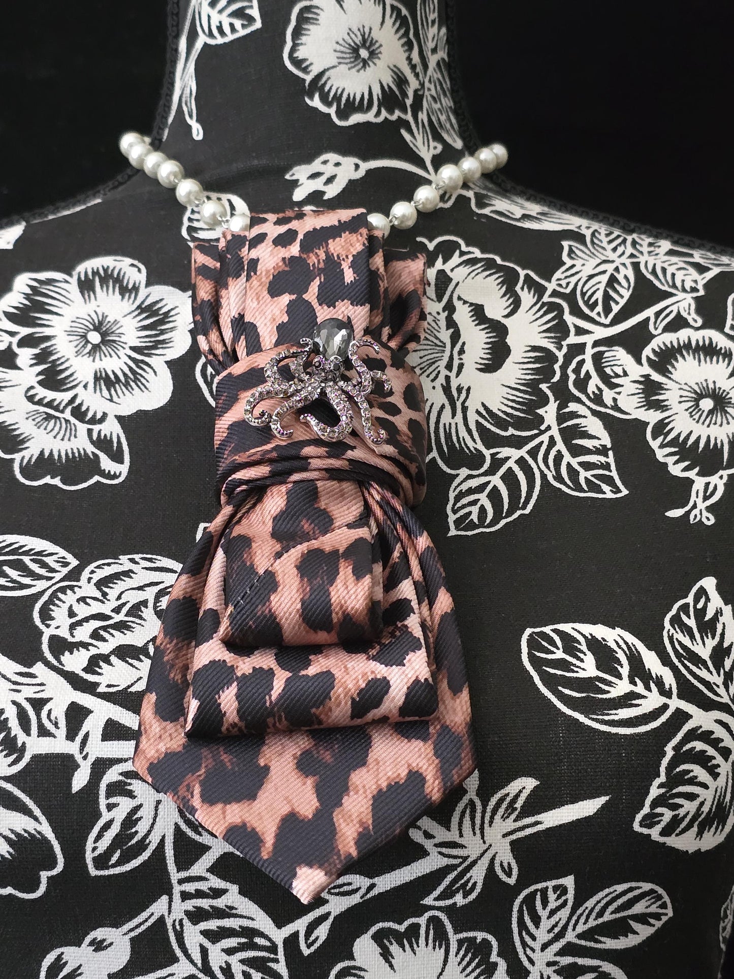 Leopard Print Women's Tie- Brooch Necklace - Brooch Necktie