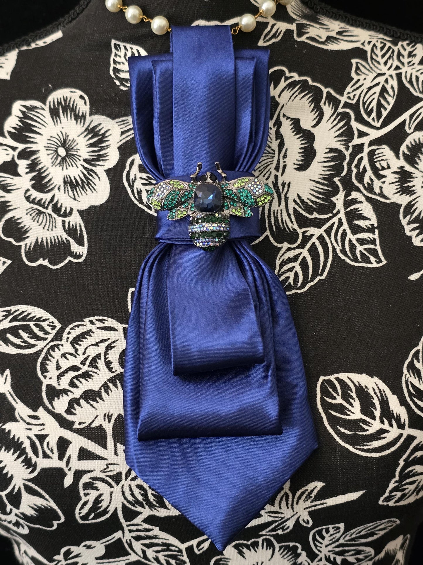 Fearless Ties | Unique Women’s Neckties, Tie Necklaces & Brooch Neckwear