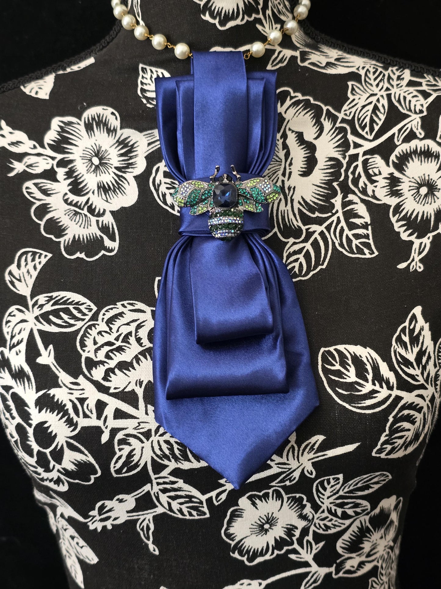 Fearless Ties | Unique Women’s Neckties, Tie Necklaces & Brooch Neckwear
