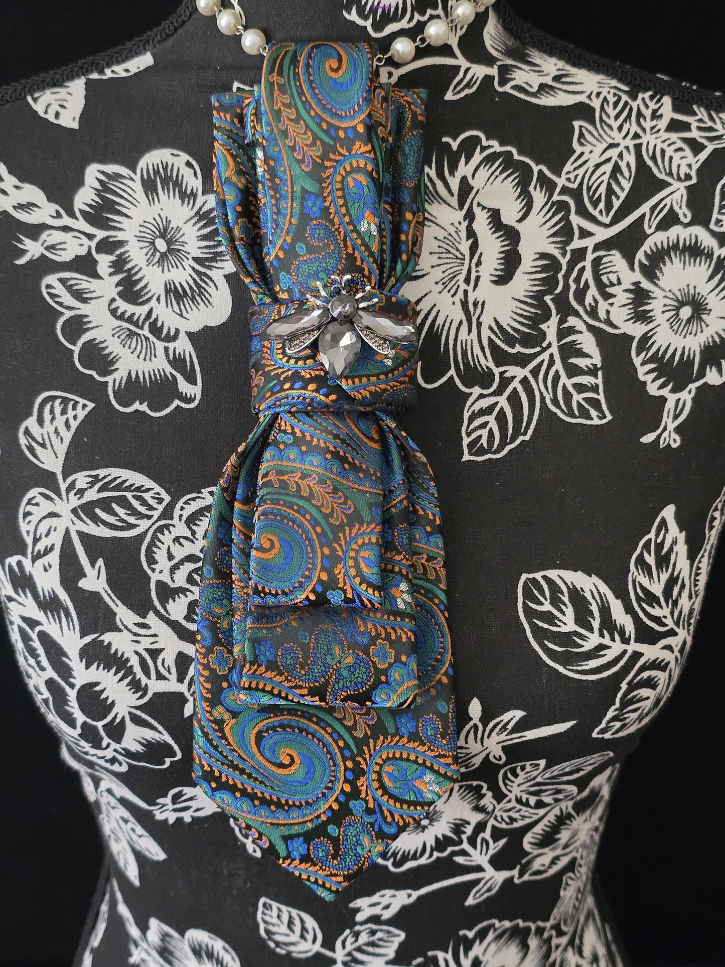Green and Black Paisley Women's Tie- Butterfly Brooch Necklace - Handcrafted Statement Jewelry - Brooch Necktie -Stylish Neckwear For Women