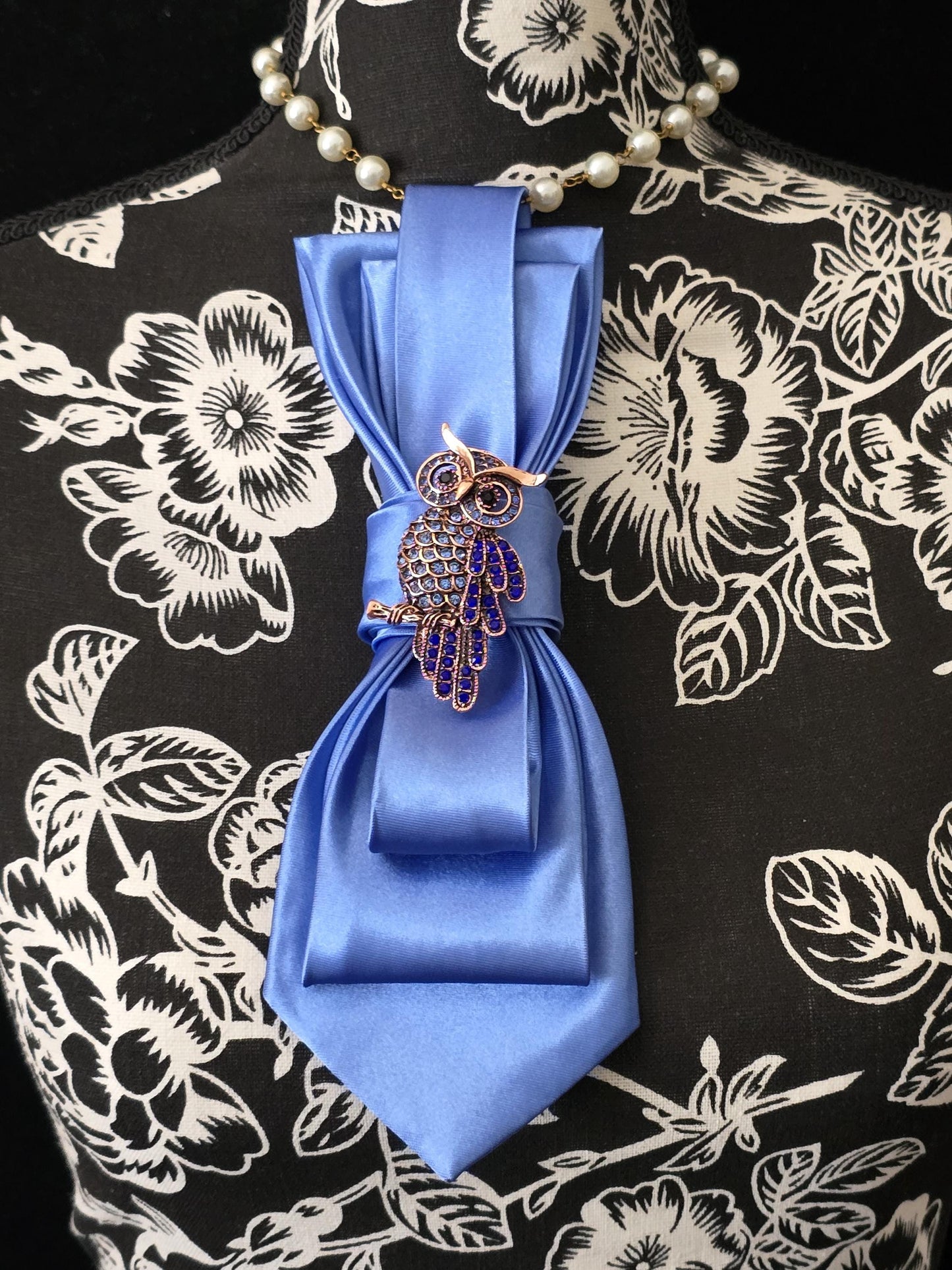 Simply Elegant Blue Women's Tie- Brooch Necklace - Handcrafted Statement Jewelry - Brooch Necktie -Stylish Neckwear For Women