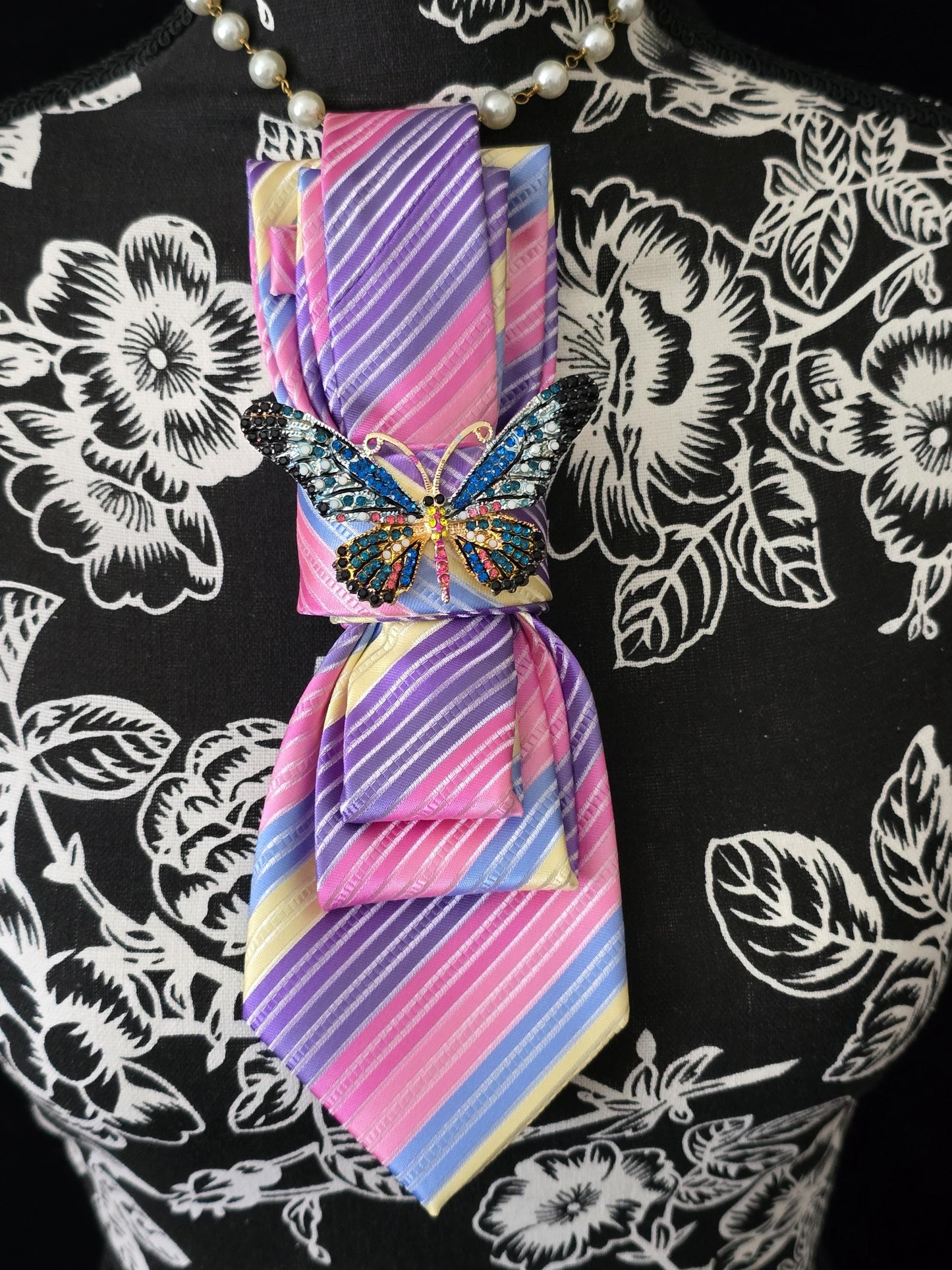 Simple Purple and Pink Stripe Women's Tie- Butterfly Brooch Necklace - Brooch Necktie - Stylish Neckwear For Women