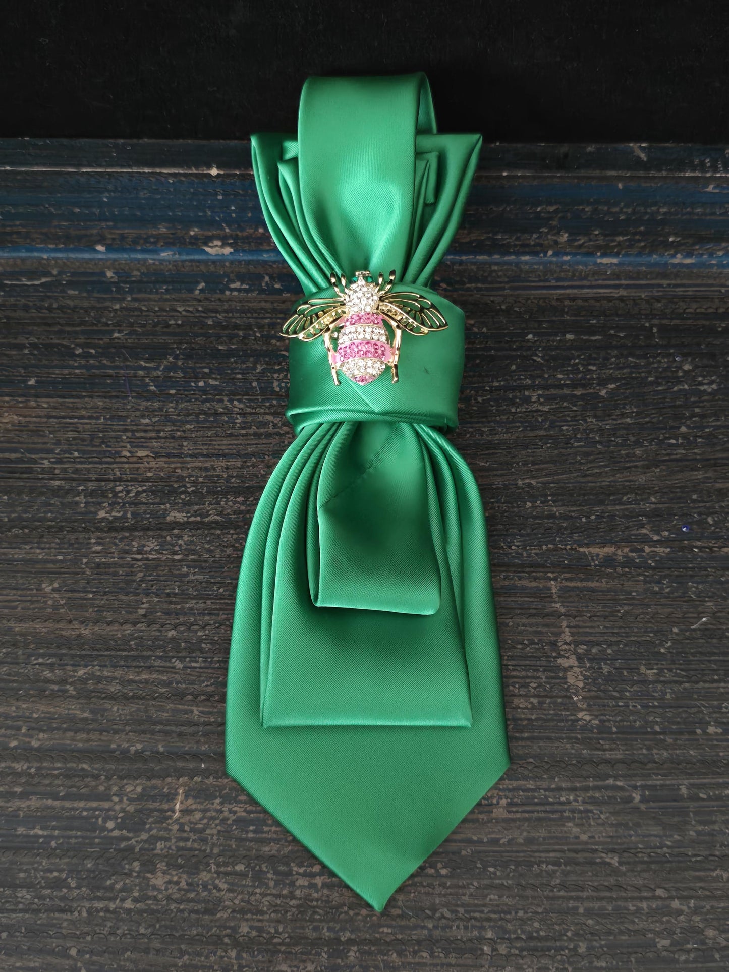 Simple but Elegant Green Silk Brooch Necktie Necklace - Handcrafted Statement Jewelry - Brooch Necktie - Stylish Neckwear For Women