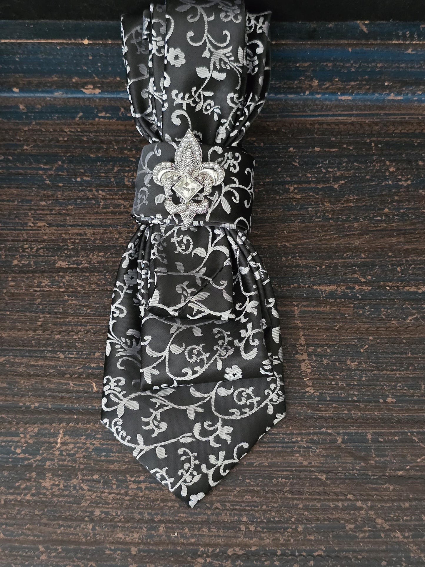 Black and White Paisley Necktie Necklace | Fearless Ties | Unique Women’s Neckties, Tie Necklace Neckwear