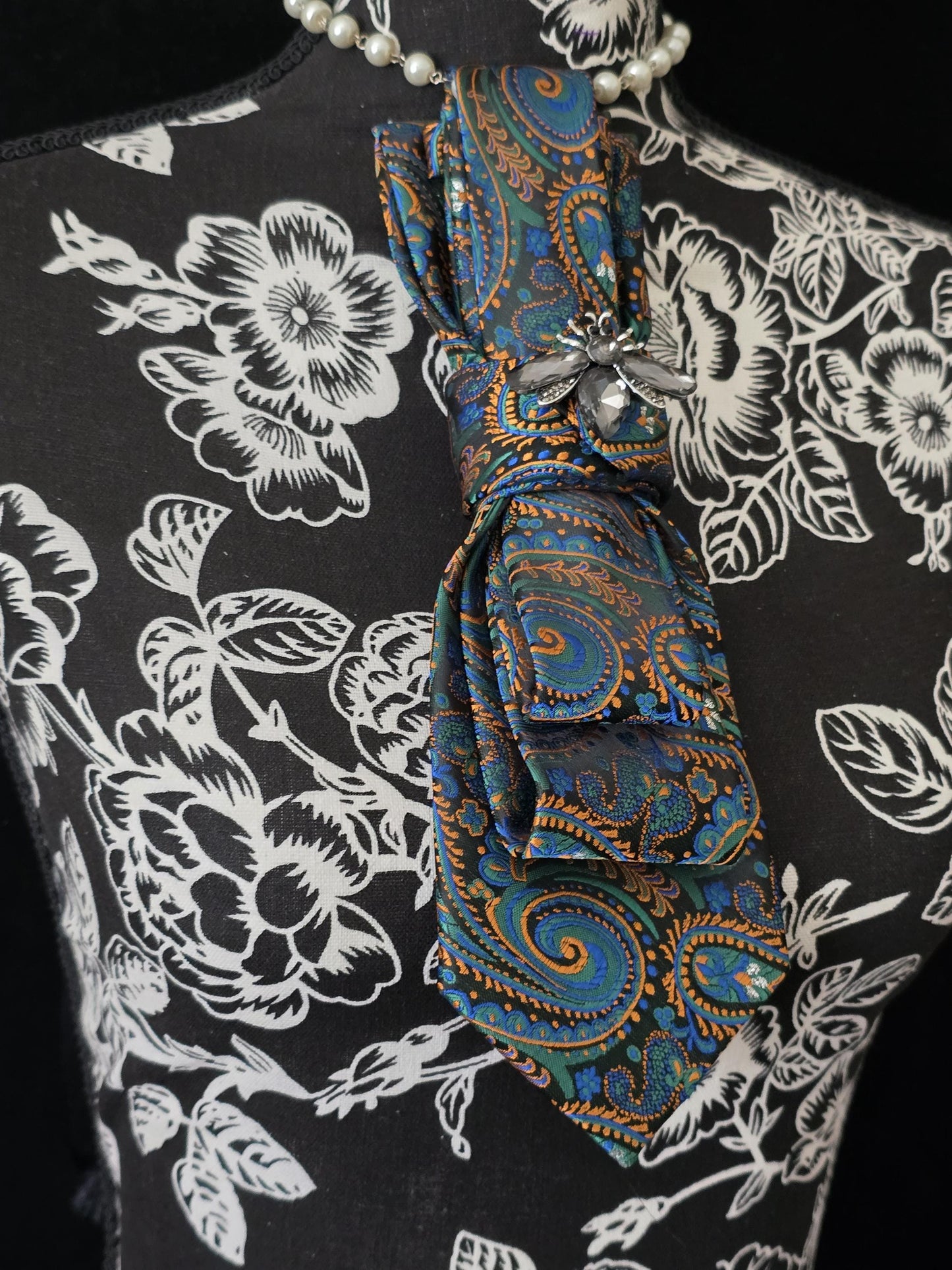 Green and Black Paisley Women's Tie- Butterfly Brooch Necklace - Handcrafted Statement Jewelry - Brooch Necktie -Stylish Neckwear For Women