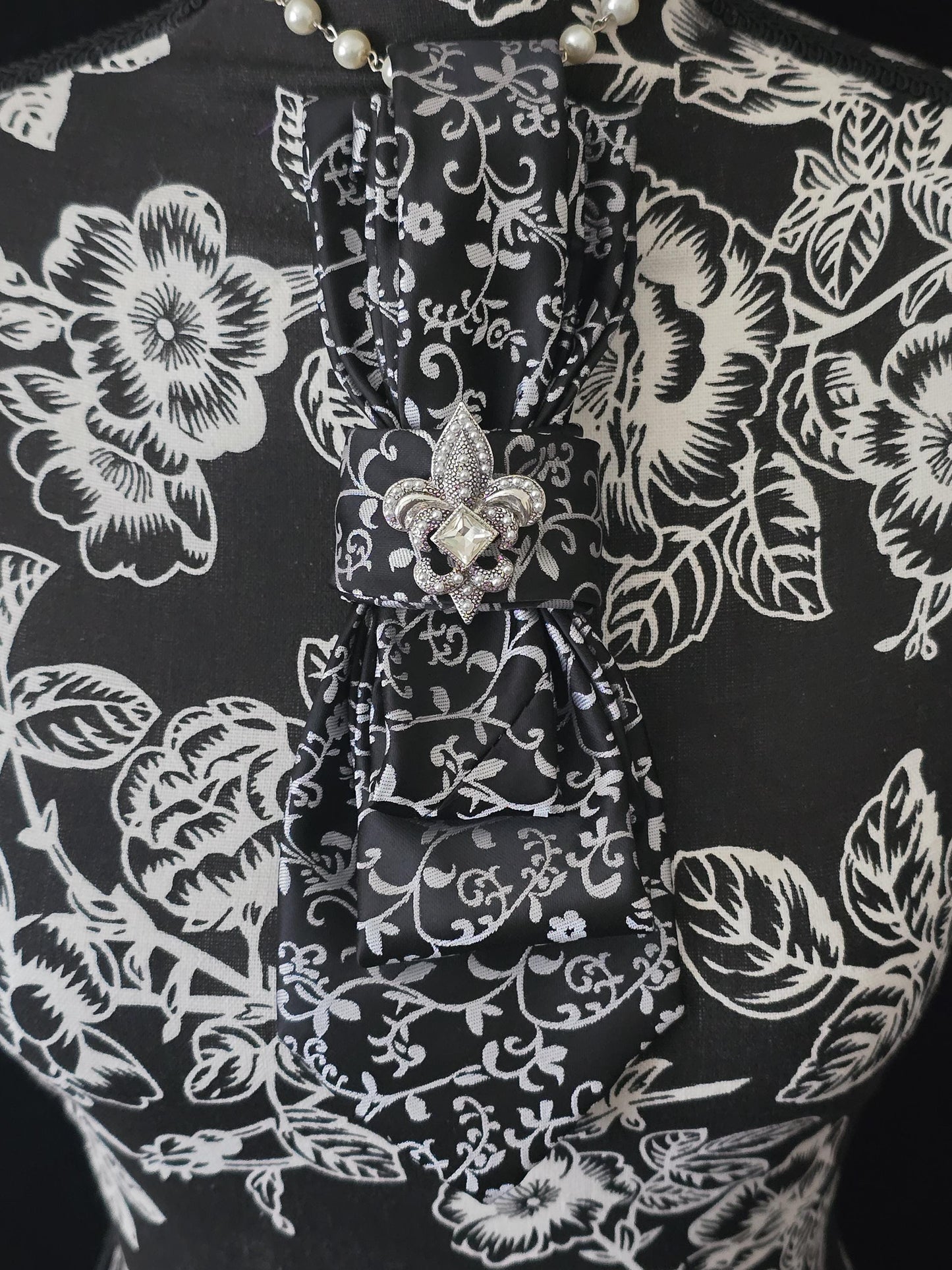 Black and White Paisley Necktie Necklace | Fearless Ties | Unique Women’s Neckties, Tie Necklace Neckwear