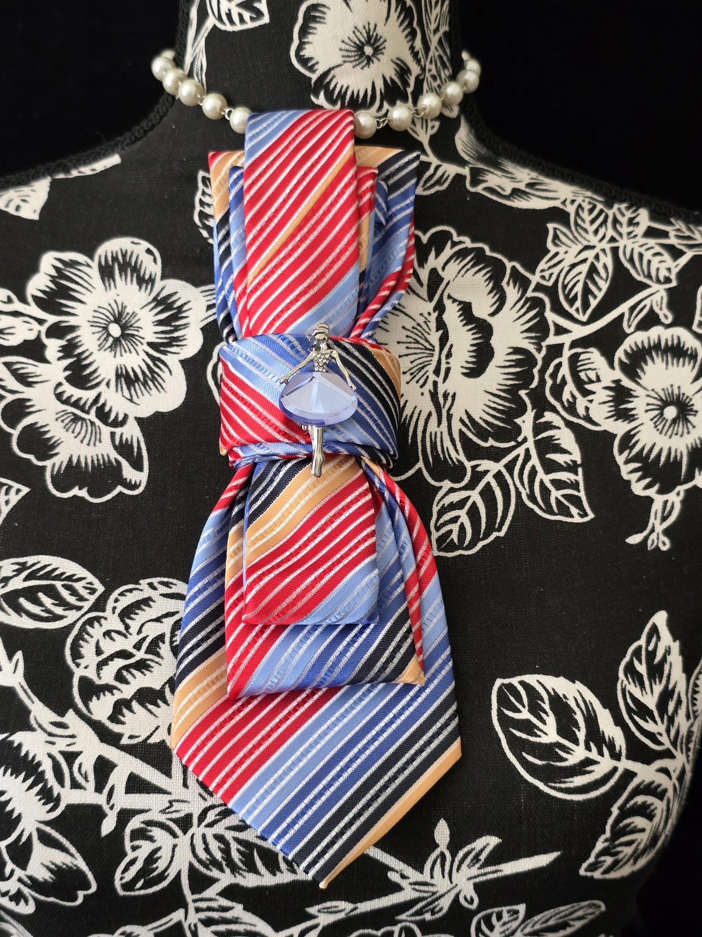 Simple Multi-Color Stripe Women's Tie- Ballerina Brooch Necklace - Brooch Necktie - Stylish Neckwear For Women