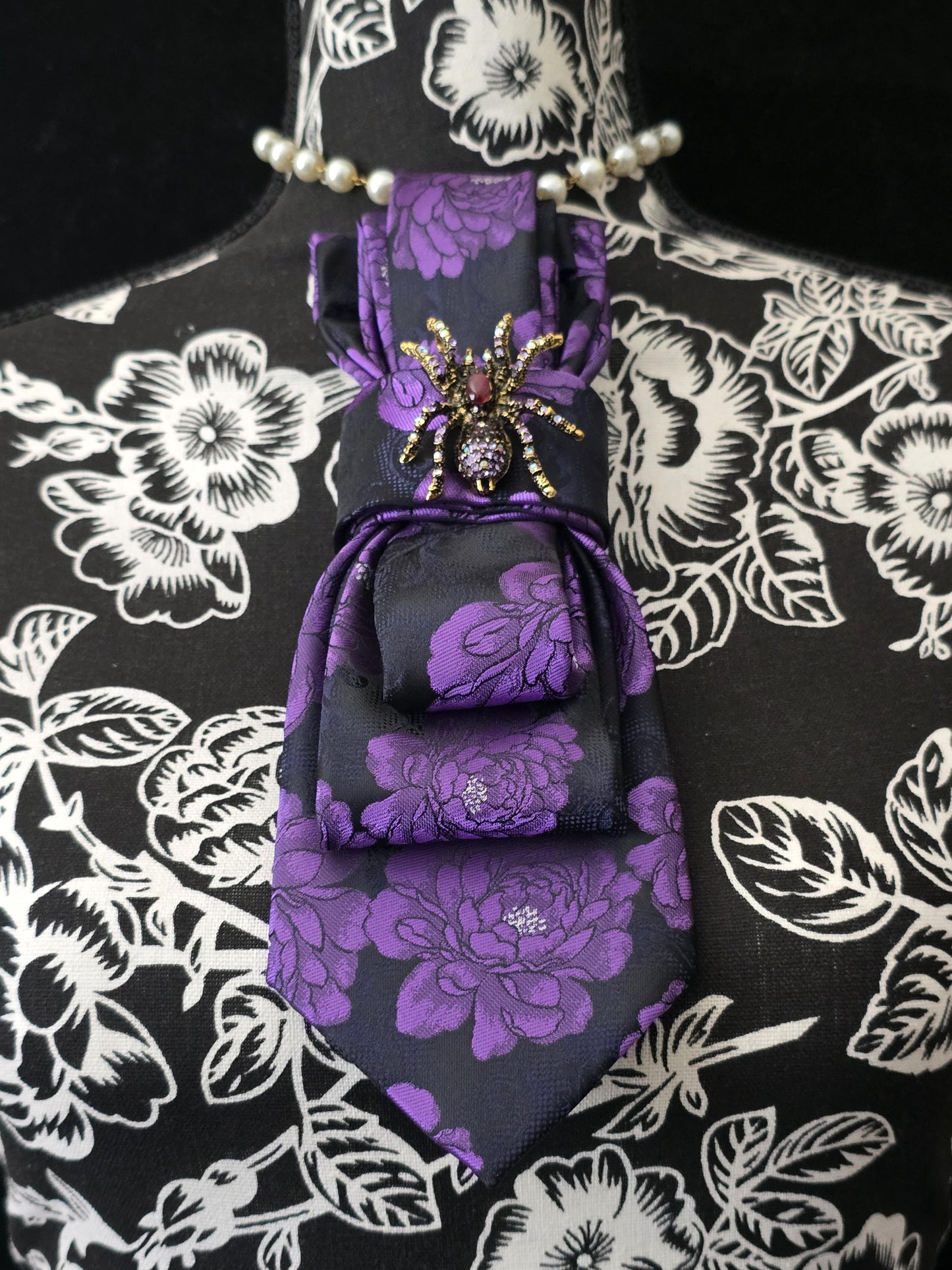 Purple Floral Tie Necklace: Rhinestone Spider Brooch, Rosary Chain