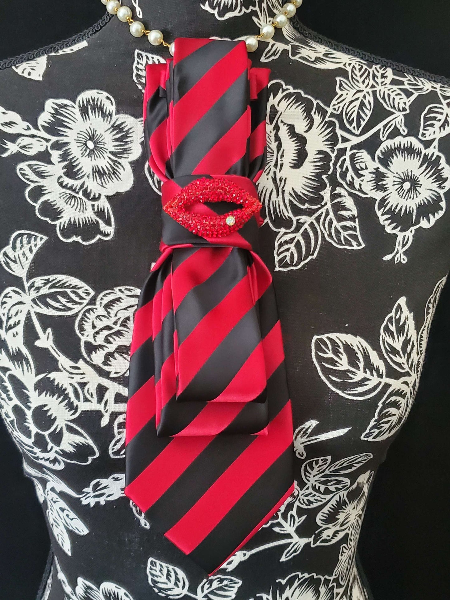 Red and Black Stripe Women's Tie- Red Lip Brooch Necklace- Fashion Ties for Women