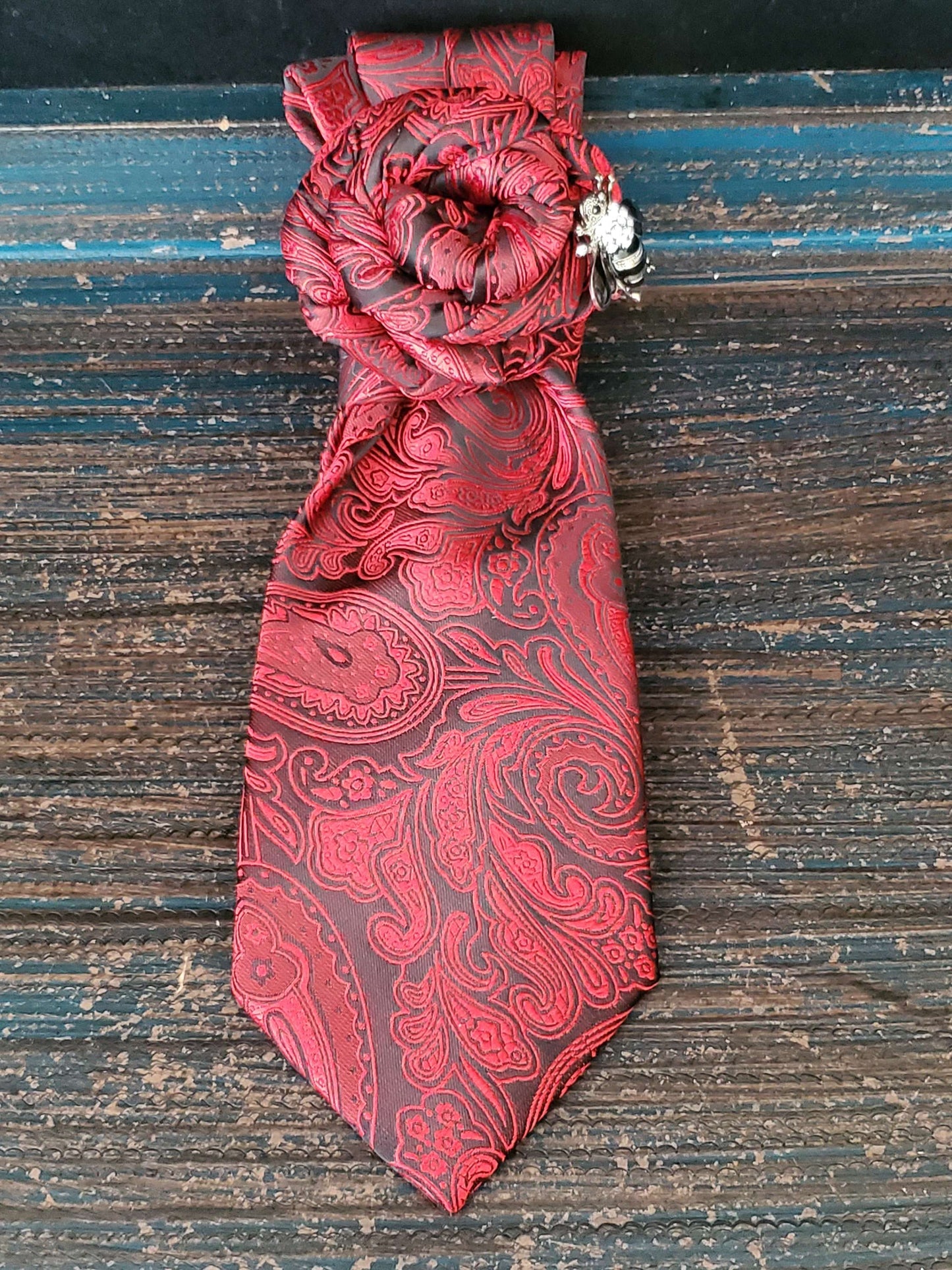 Simply Elegant Red and Black Paisley Women's Necktie Necklace