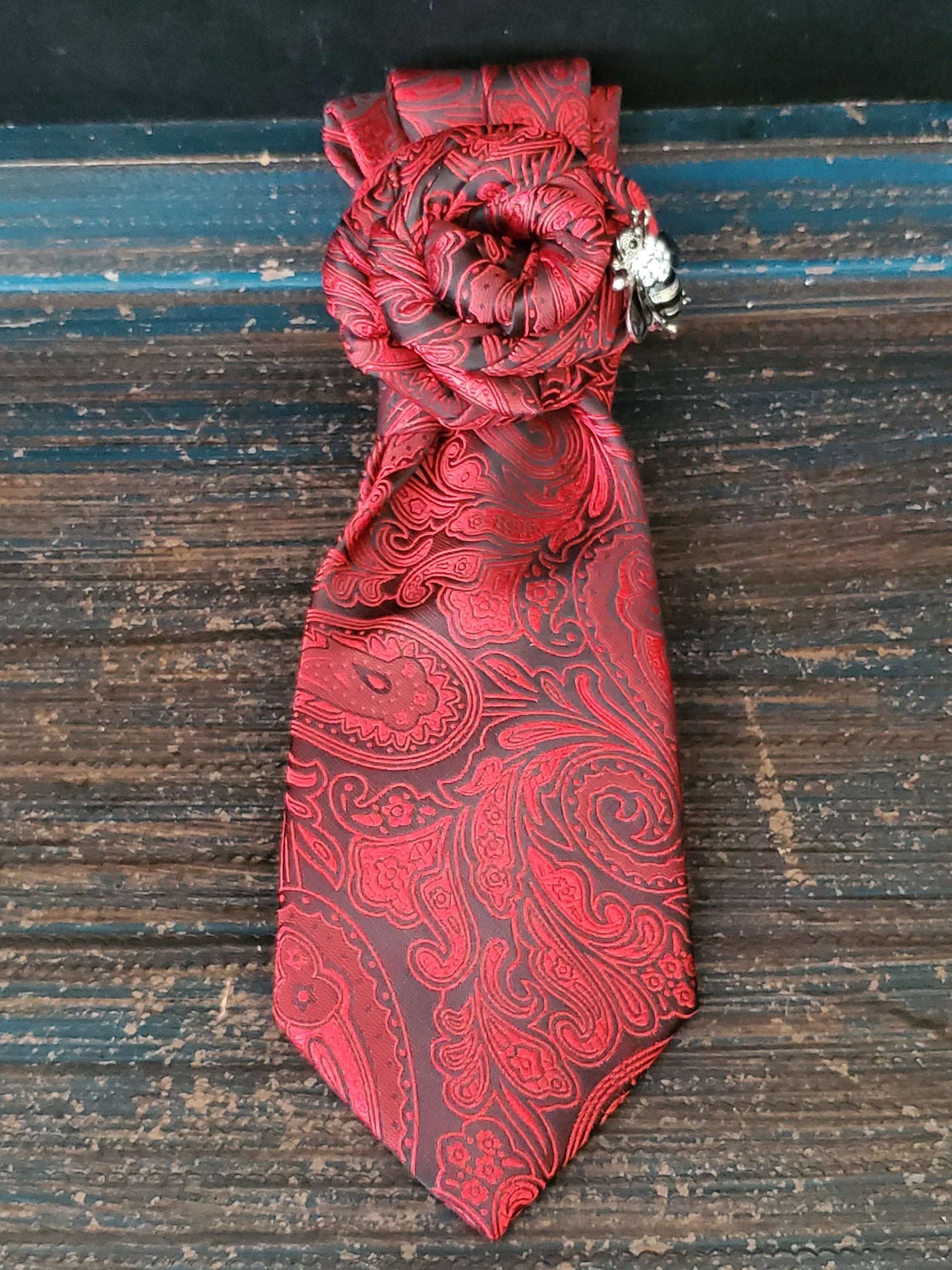 Simply Elegant Red and Black Paisley Women's Necktie Necklace