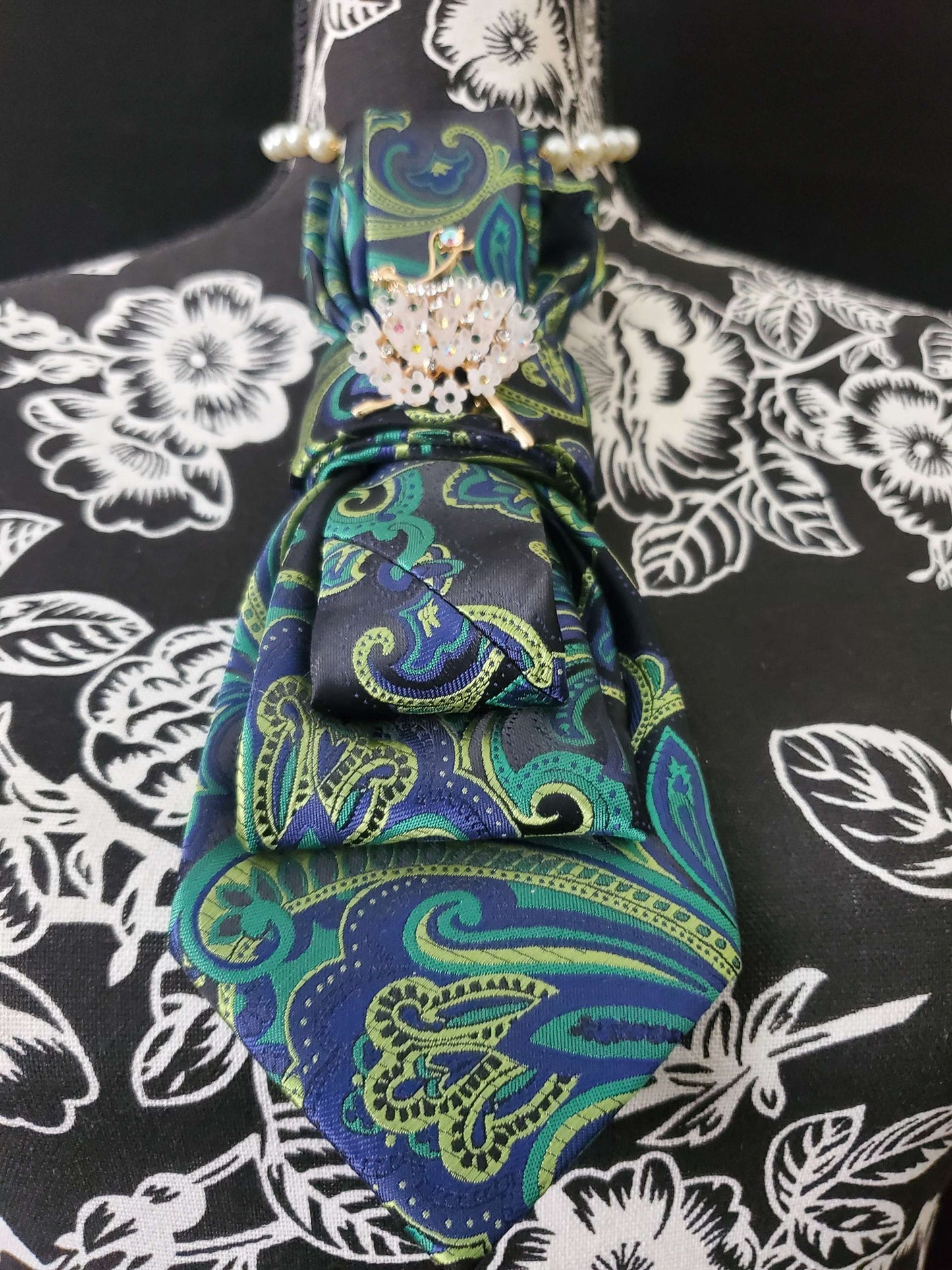 Stylish Blue and Green Paisley Women’s Necktie Necklace