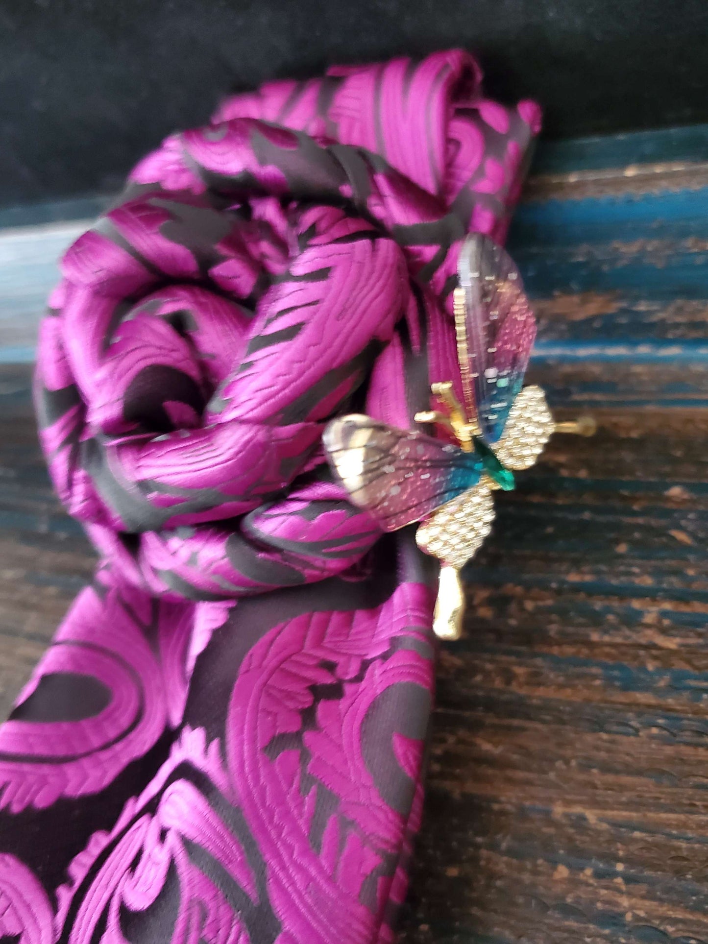 Simply Elegant Pinkish Purple Paisley Women's Necktie Necklace