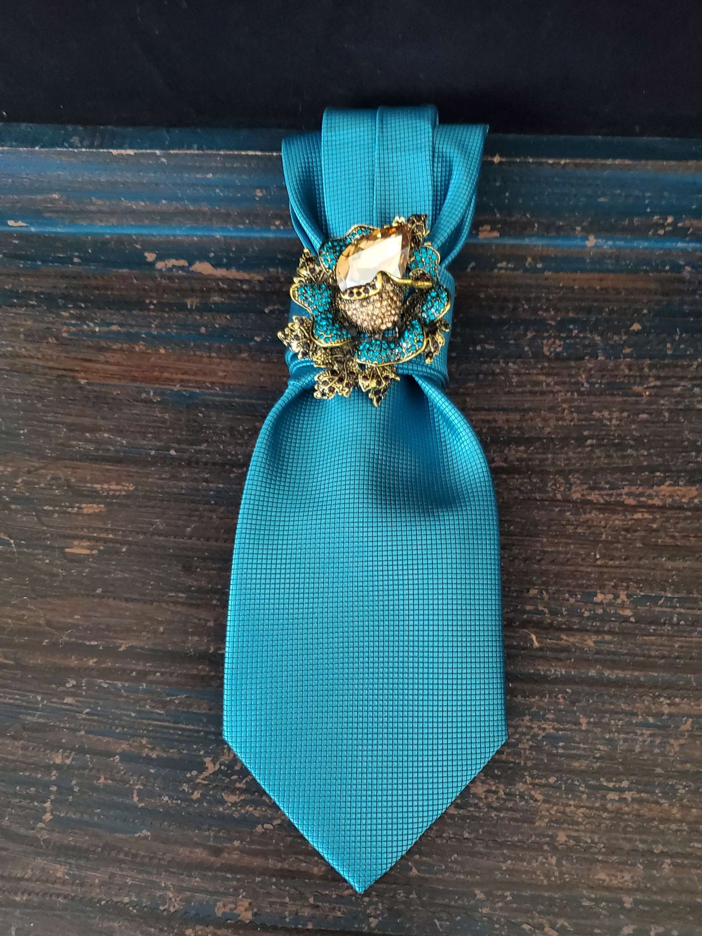 Crystal Flower Brooch- Teal Women's Necktie Necklace