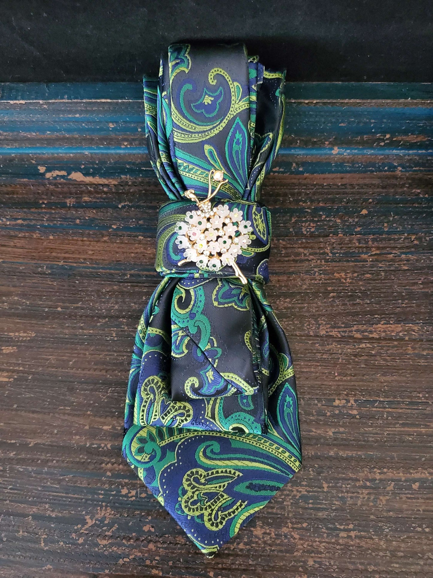 Stylish Blue and Green Paisley Women’s Necktie Necklace