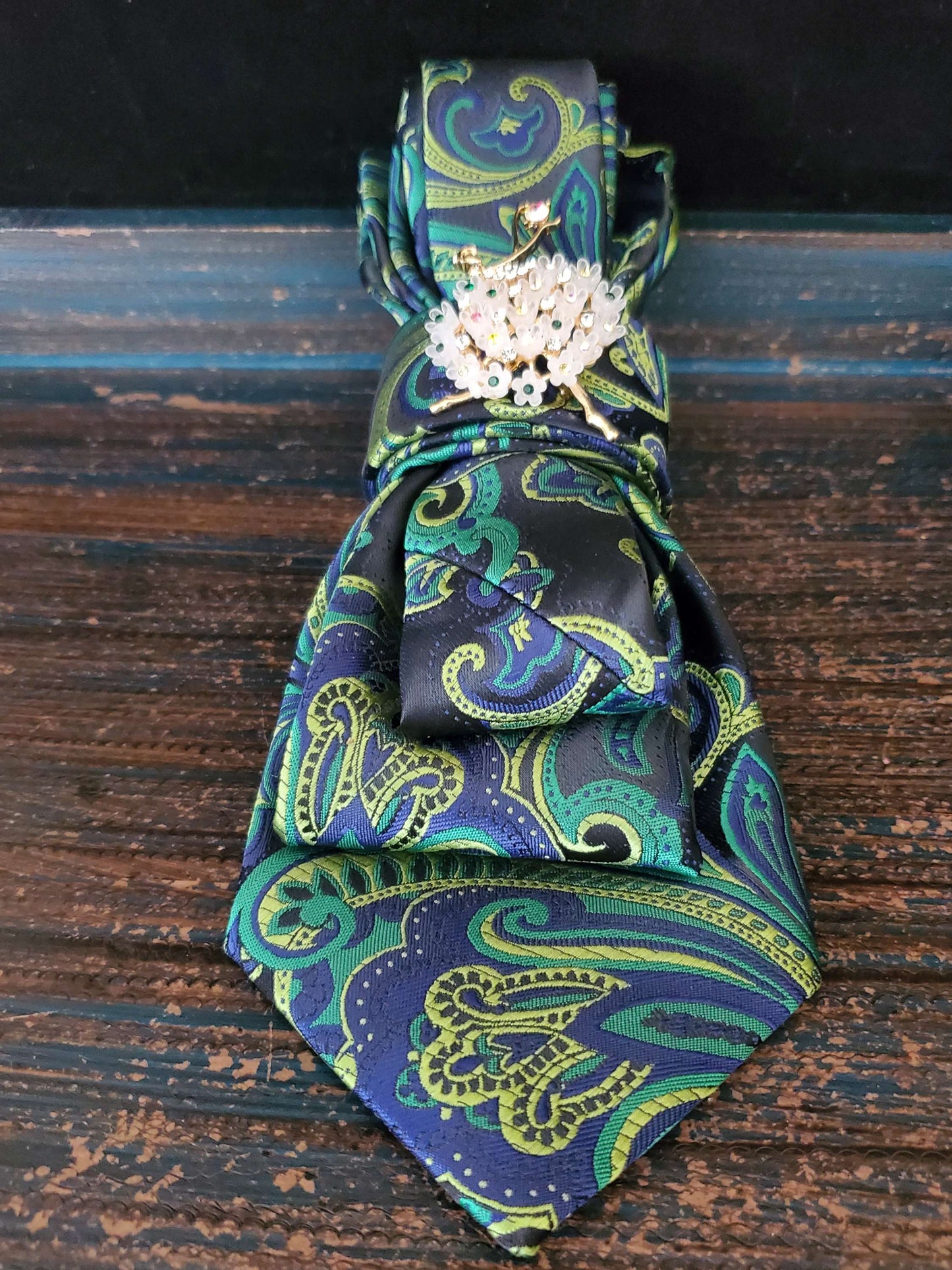 Stylish Blue and Green Paisley Women’s Necktie Necklace