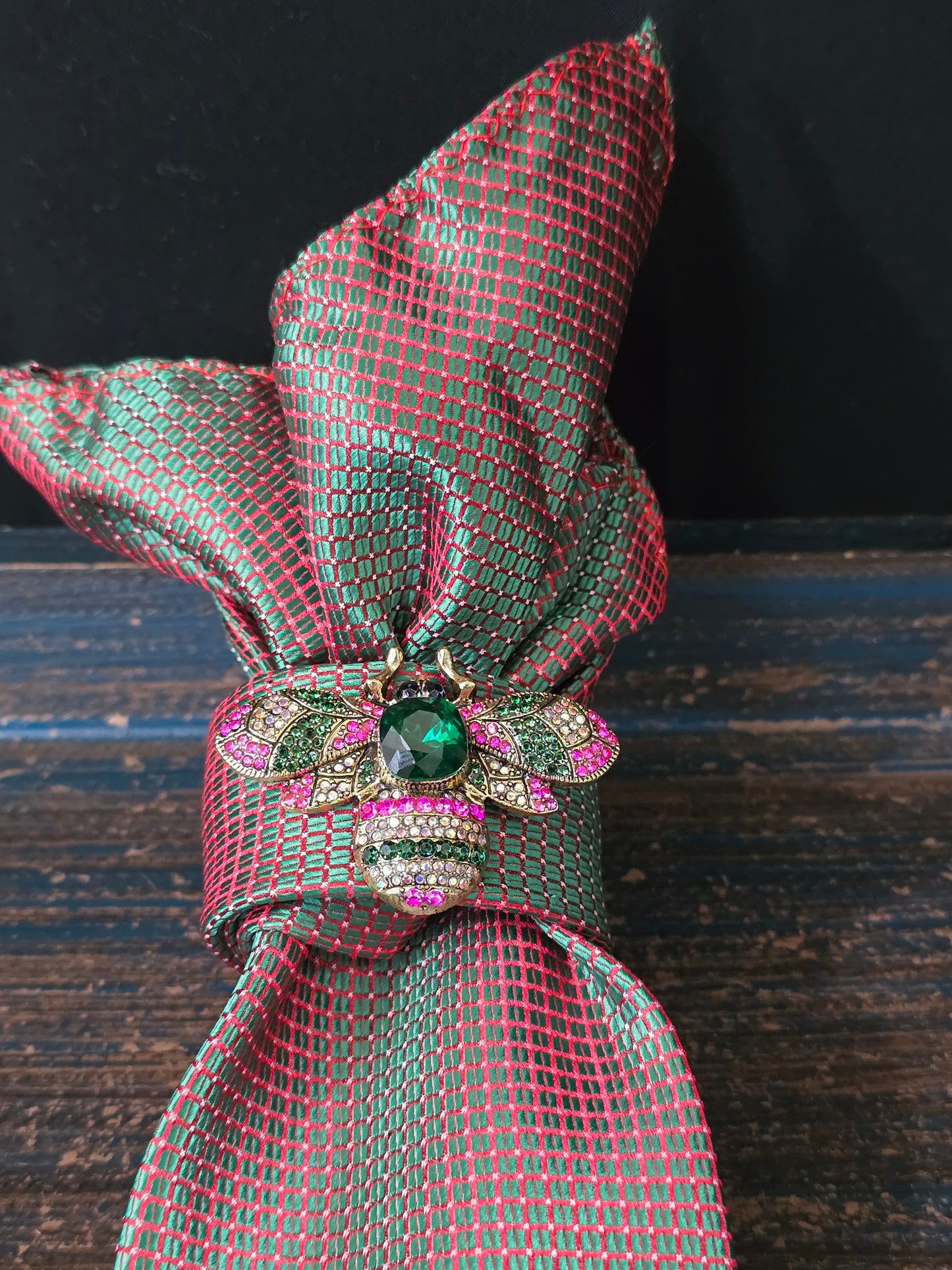 Stylish Iridescent Pink and Green Women's Necktie Necklace - Bumble Bee Brooch - Necklace