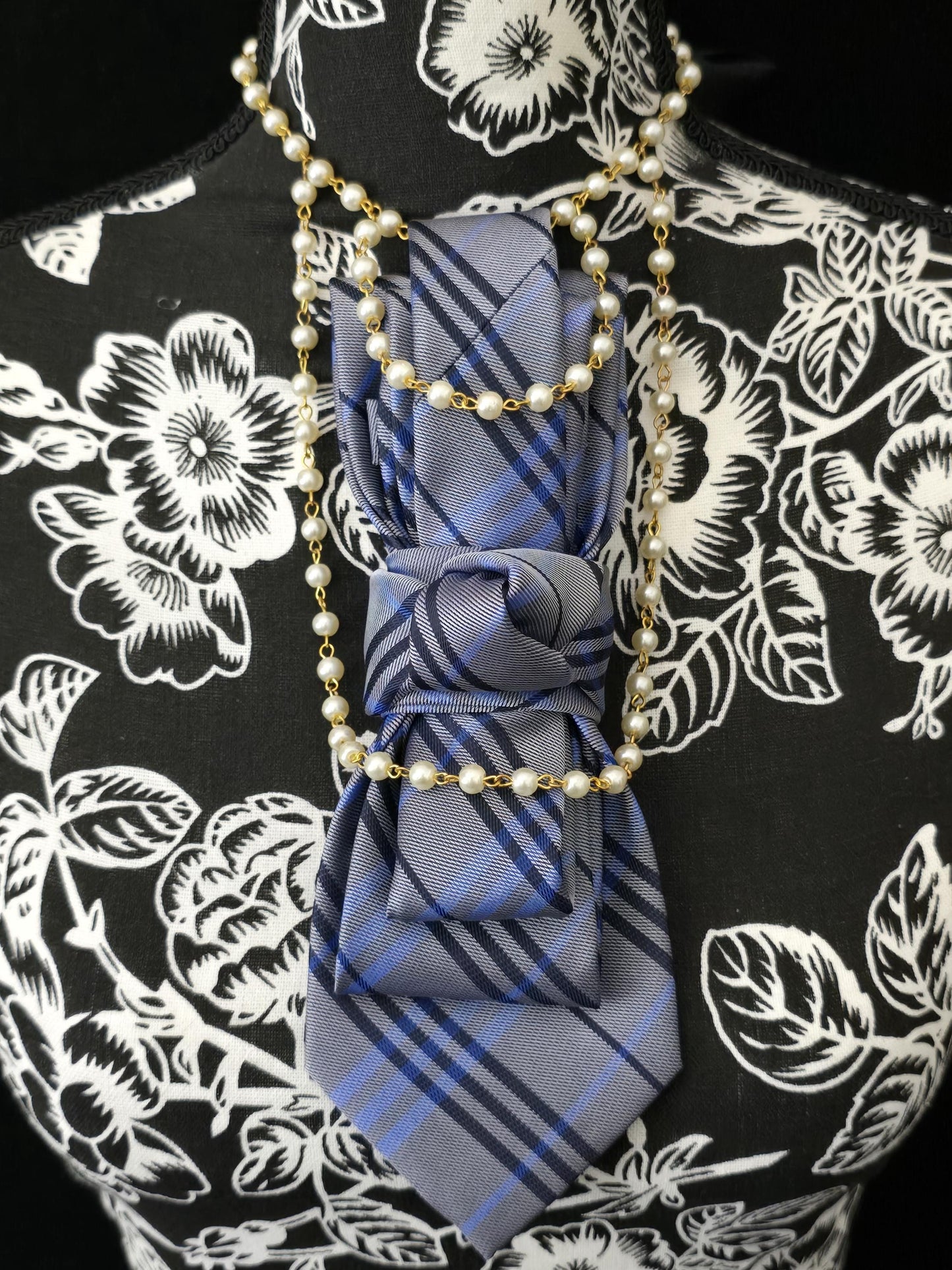 Women's Blue Plaid Necktie Necklace - Brooch Necktie For Women