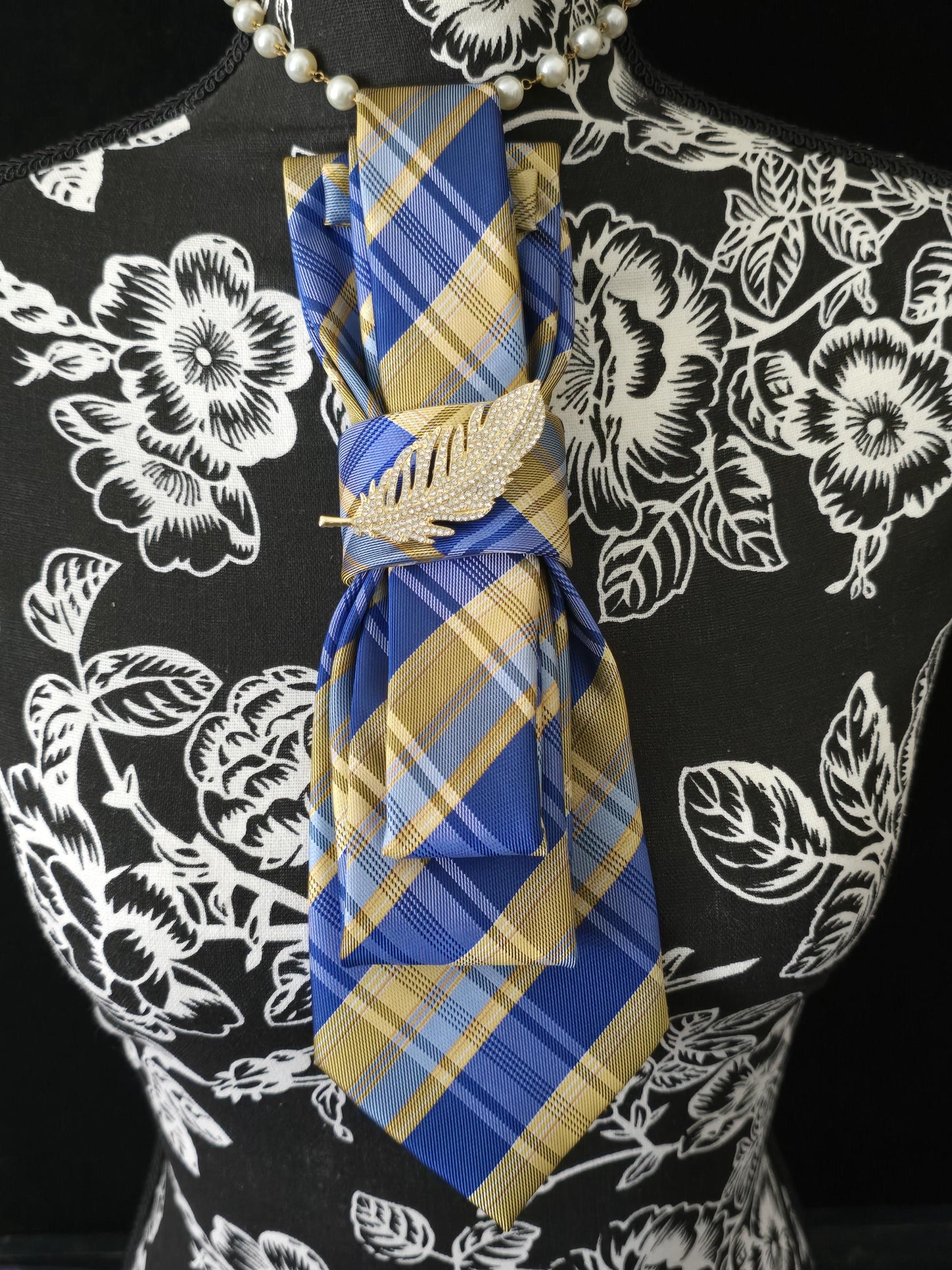 Simply Elegant Blue Plaid Women’s Necktie Necklace - Fashion Ties For Women  -Stylish Neckwear For Women