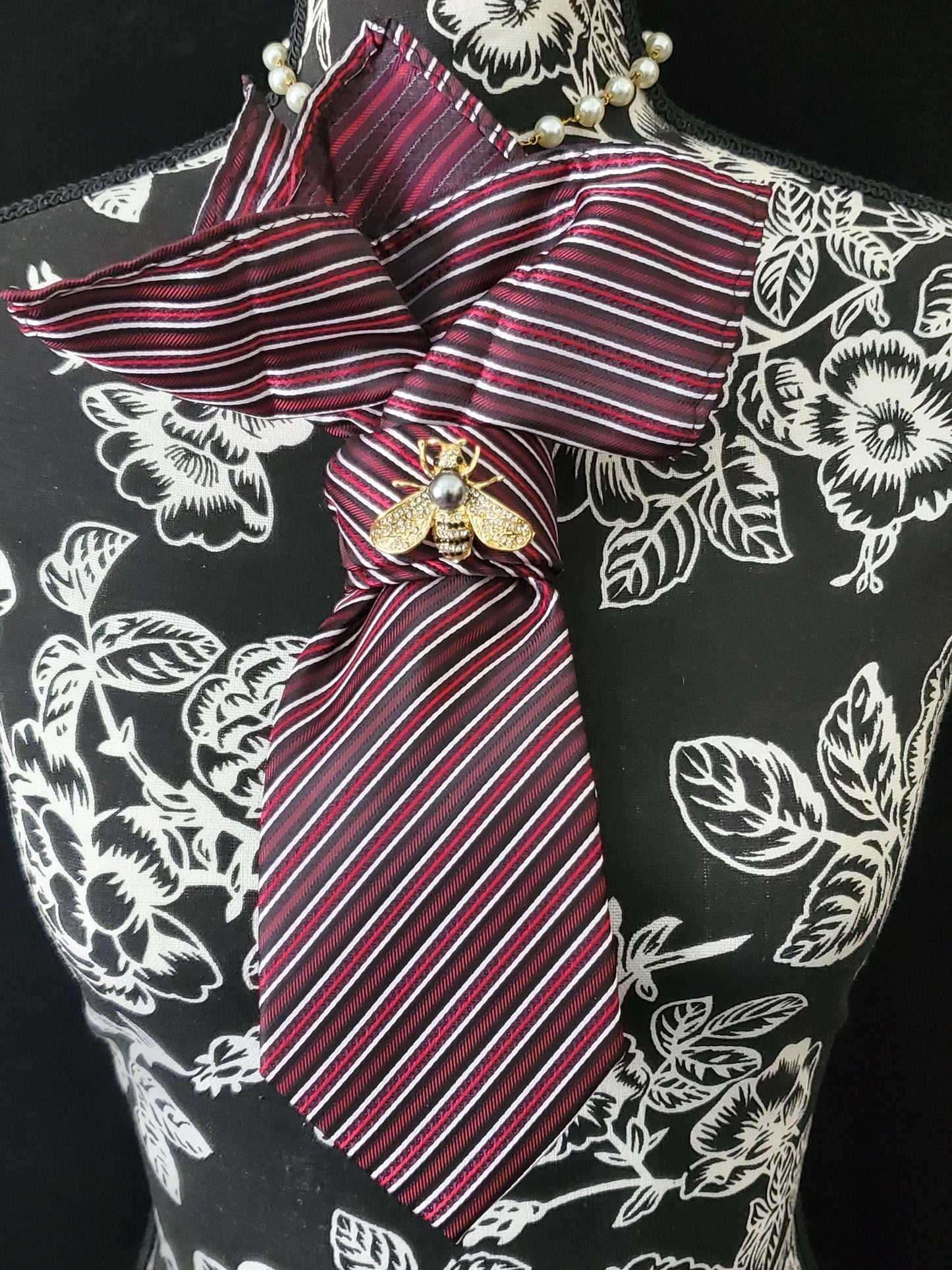 Stylish Black and Red Stripe Women's Necktie Necklace - Bumble Bee Brooch Necklace - Brooch Necktie - Stylish Neckwear For Women