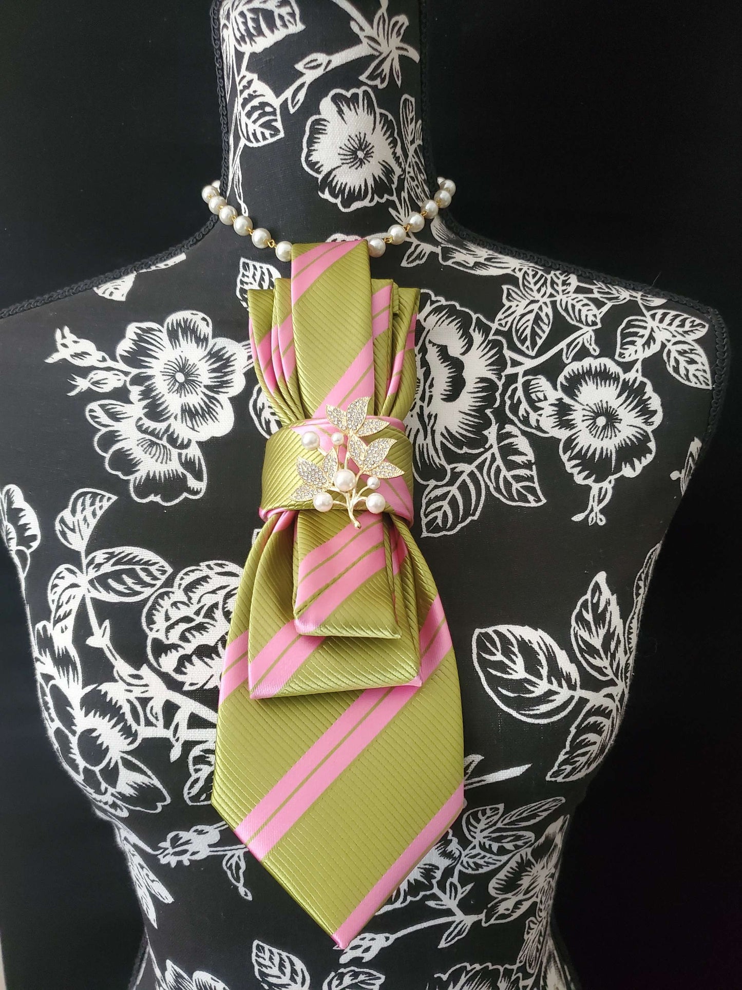 Simply Elegant Pink and Green Stripe Women's Necktie Necklace