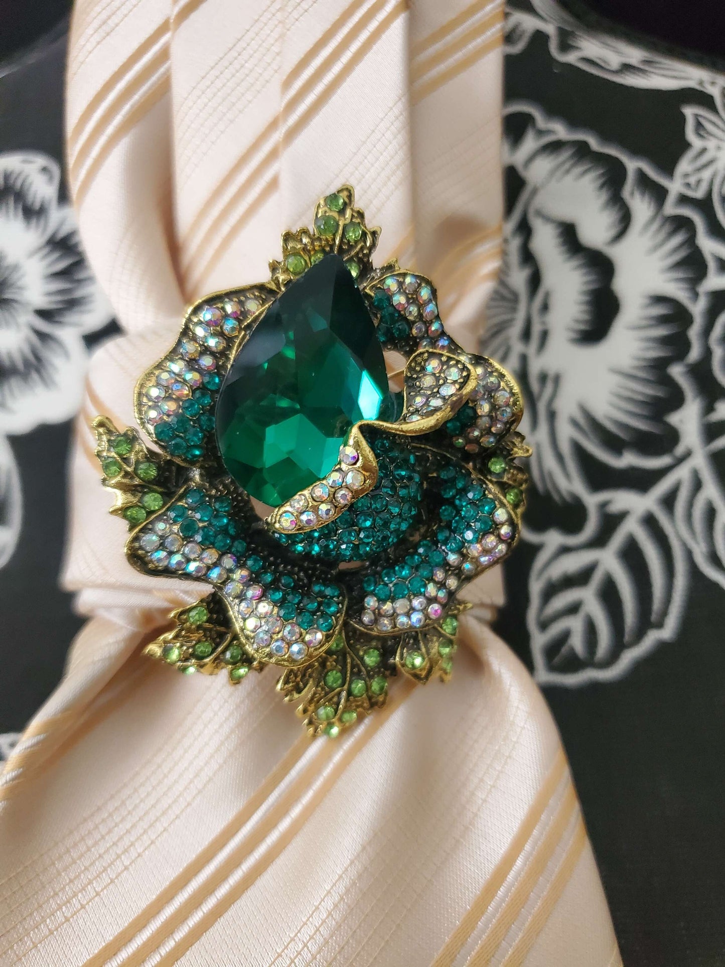 Green and Gold Crystal Flower Brooch- Gold Stripe Women's Necktie Necklace