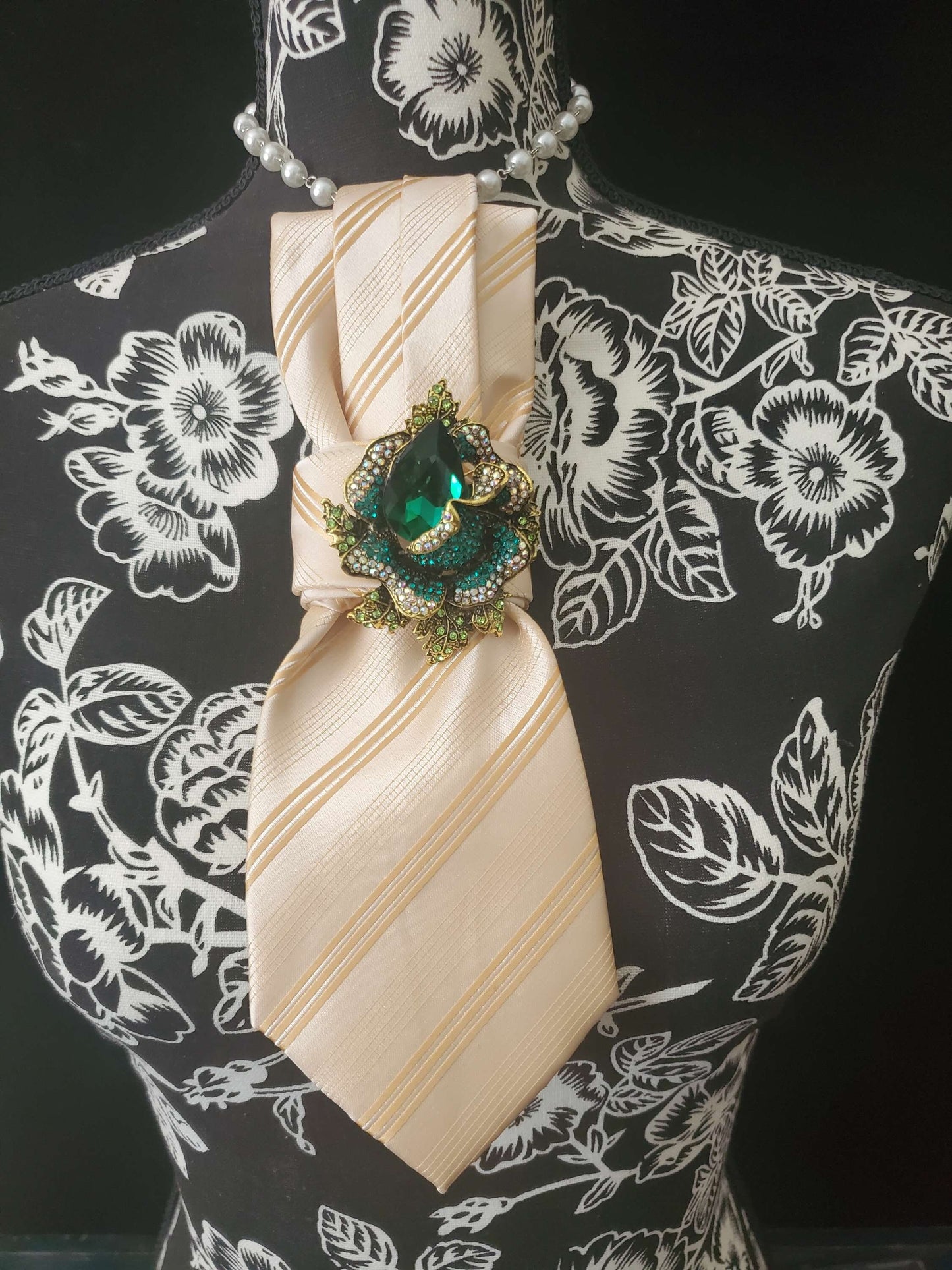Crystal Flower Brooch Necktie: Green & Gold, Women's Silk Tie Necklace