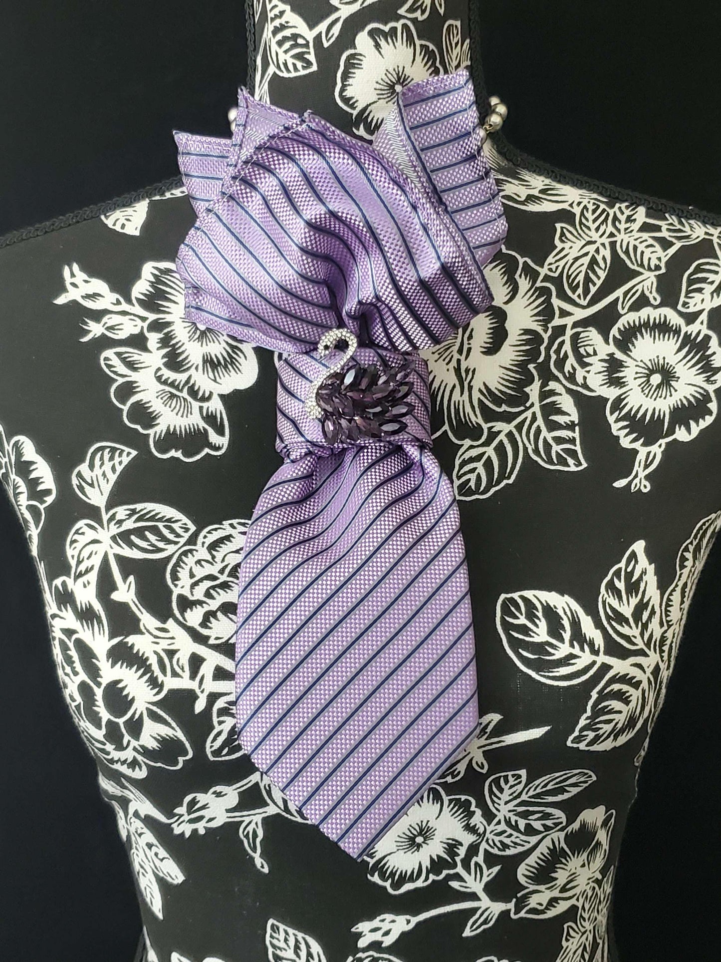 Stylish Purple Stripe Women’s Necktie Necklace - Fashion Ties For Women  - Brooch Necktie - Stylish Neckwear For Women