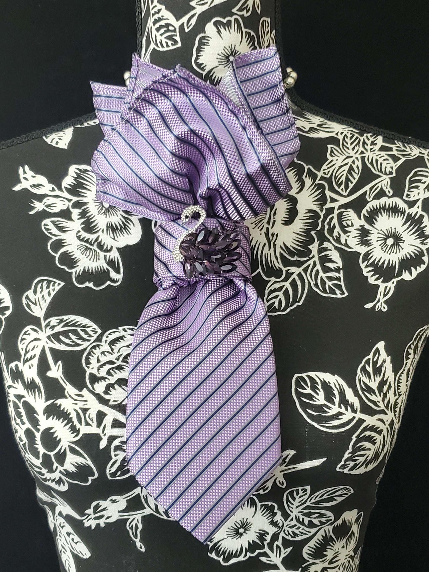 Stylish Purple Stripe Women’s Necktie Necklace - Fashion Ties For Women  - Brooch Necktie - Stylish Neckwear For Women