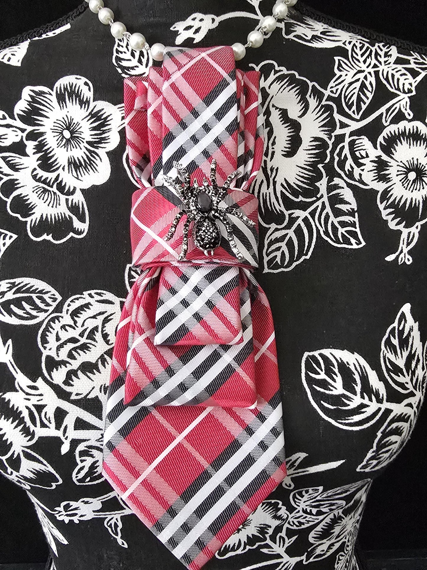 Stylish Black and Red Plaid Women's Necktie Necklace - Handcrafted Jewelry - Brooch Necktie - Stylish Neckwear For Women