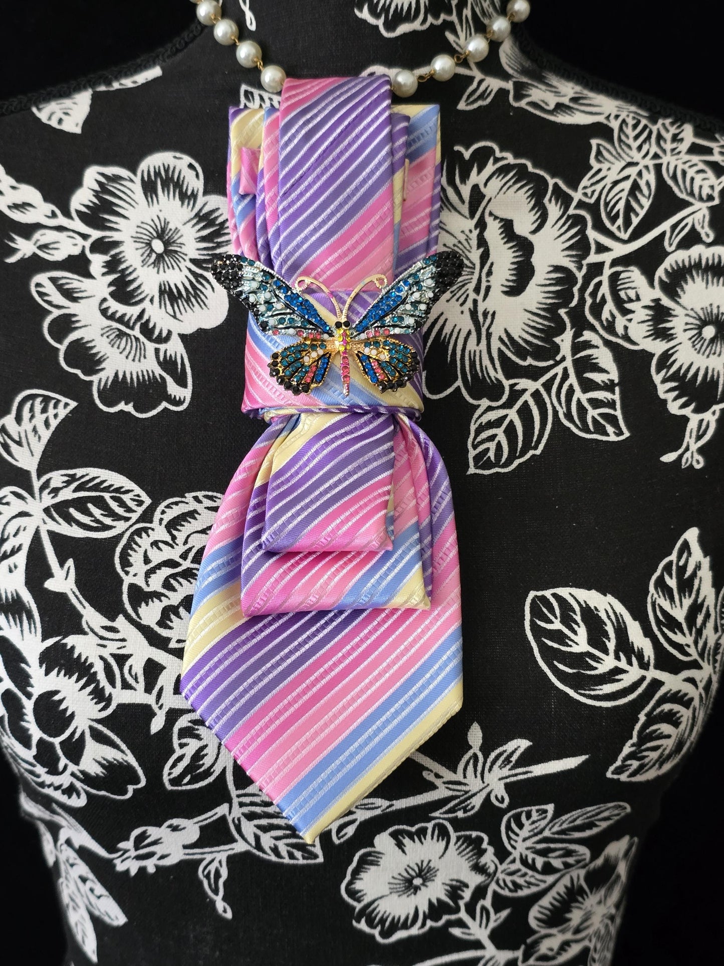 Simple Purple and Pink Stripe Women's Tie- Butterfly Brooch Necklace - Brooch Necktie - Stylish Neckwear For Women