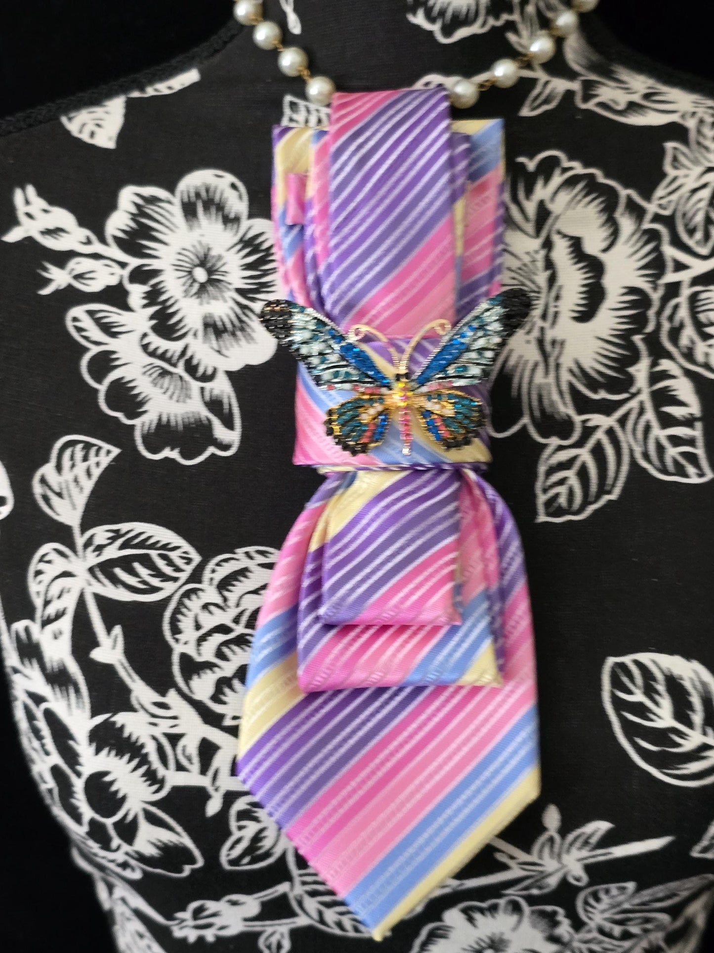 Simple Purple and Pink Stripe Women's Tie- Butterfly Brooch Necklace - Brooch Necktie - Stylish Neckwear For Women