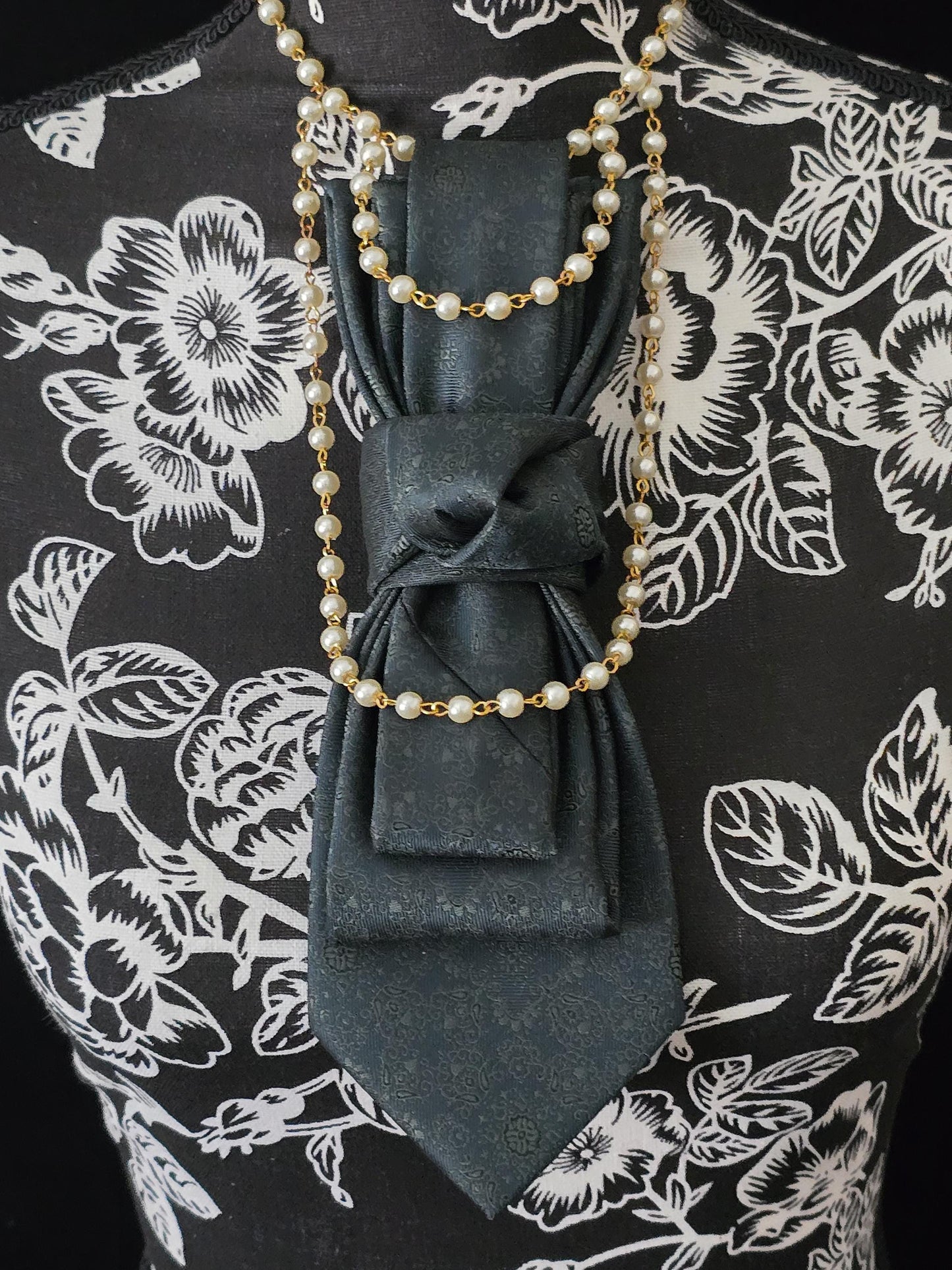 Simple but Elegant Forrest Green Women's Necktie Necklace - Handcrafted Statement Jewelry - Brooch Necktie For Women