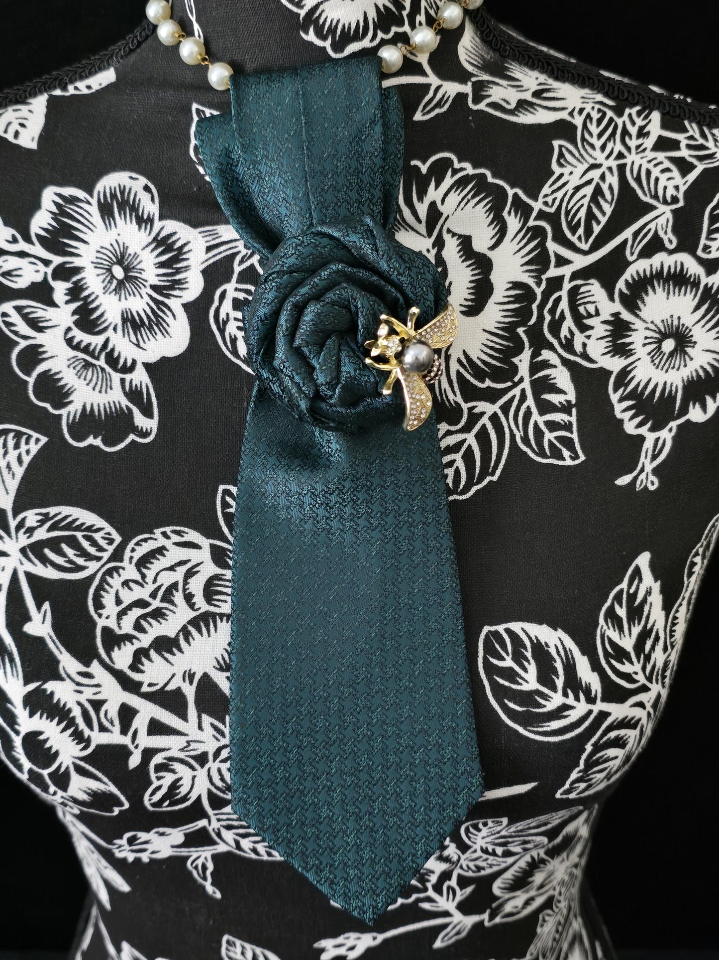 Simple but Elegant Green Necktie Necklace: Bumble Bee Brooch, Handmade Statement Jewelry